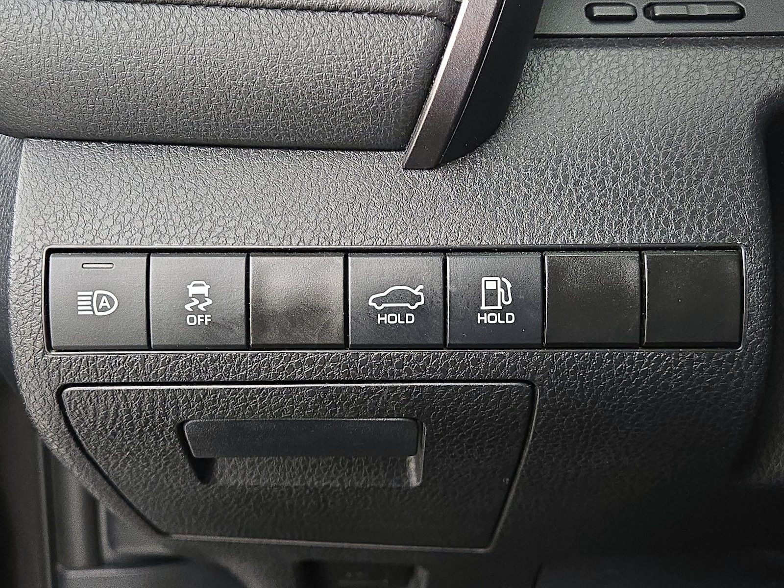 2023 Toyota Camry SE - Photo 14