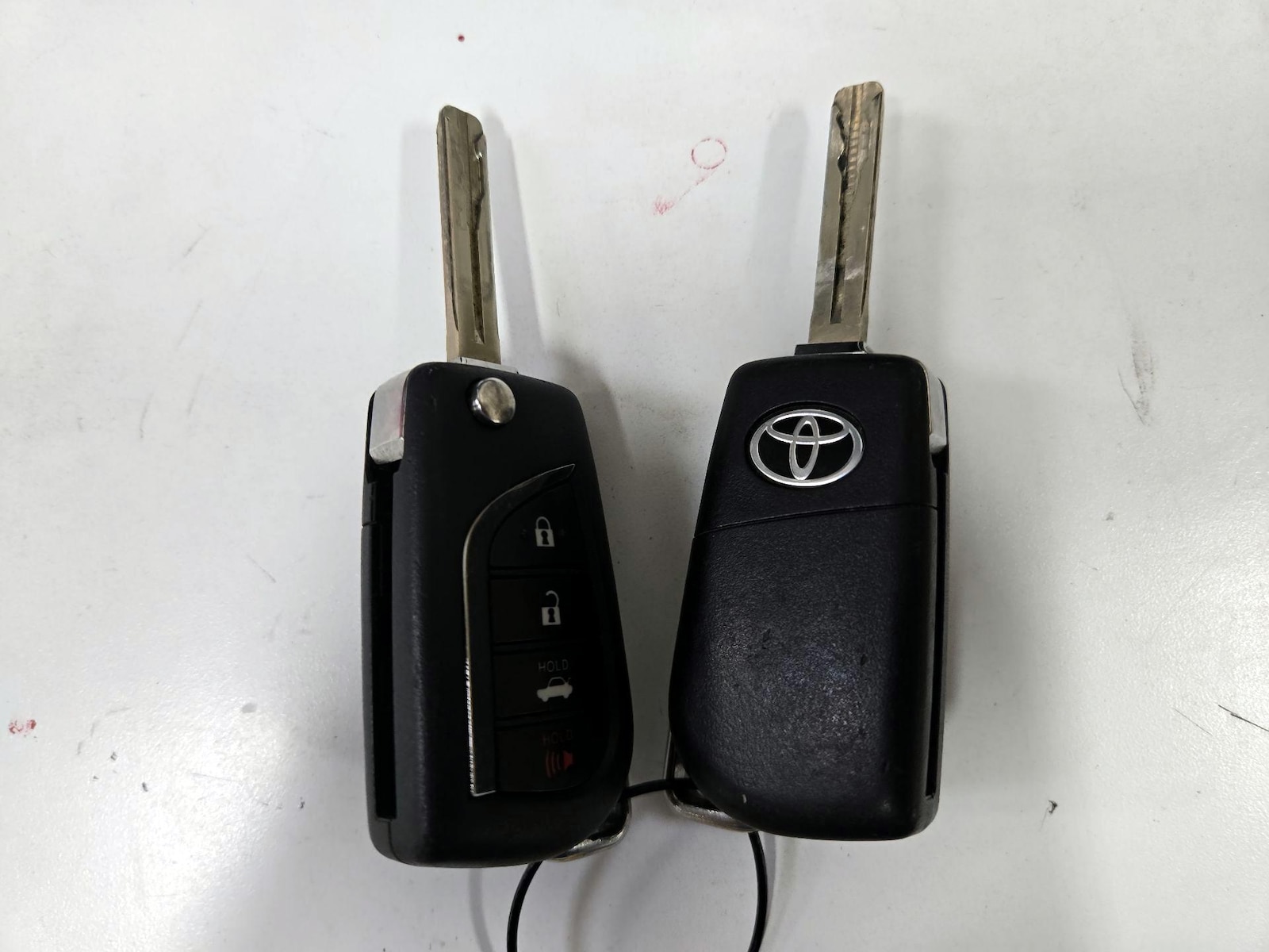 2023 Toyota Camry SE - Photo 23
