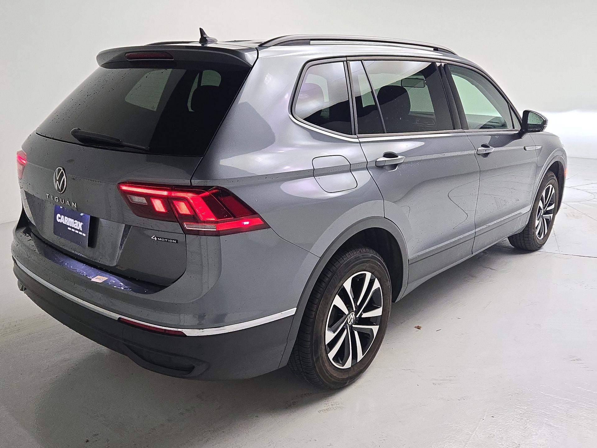 Thumbnail: 2022 Volkswagen Tiguan - 5
