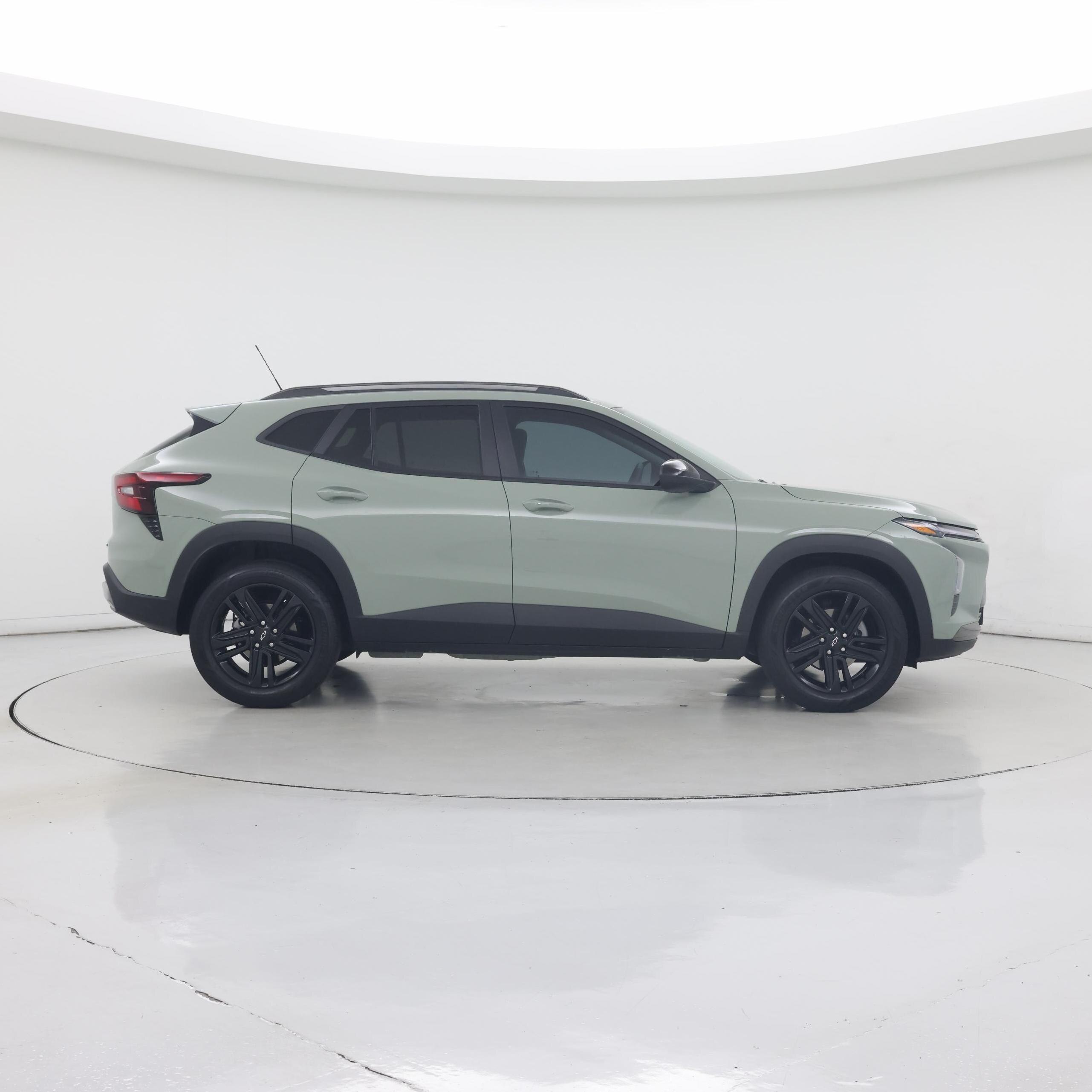 Thumbnail: 2025 Chevrolet Trax - 7