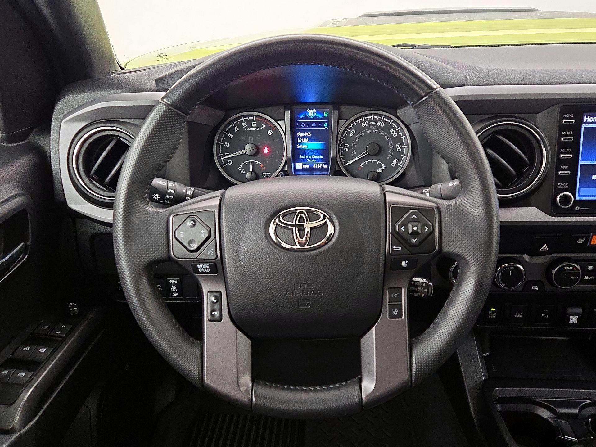 Thumbnail: 2022 Toyota Tacoma - 10