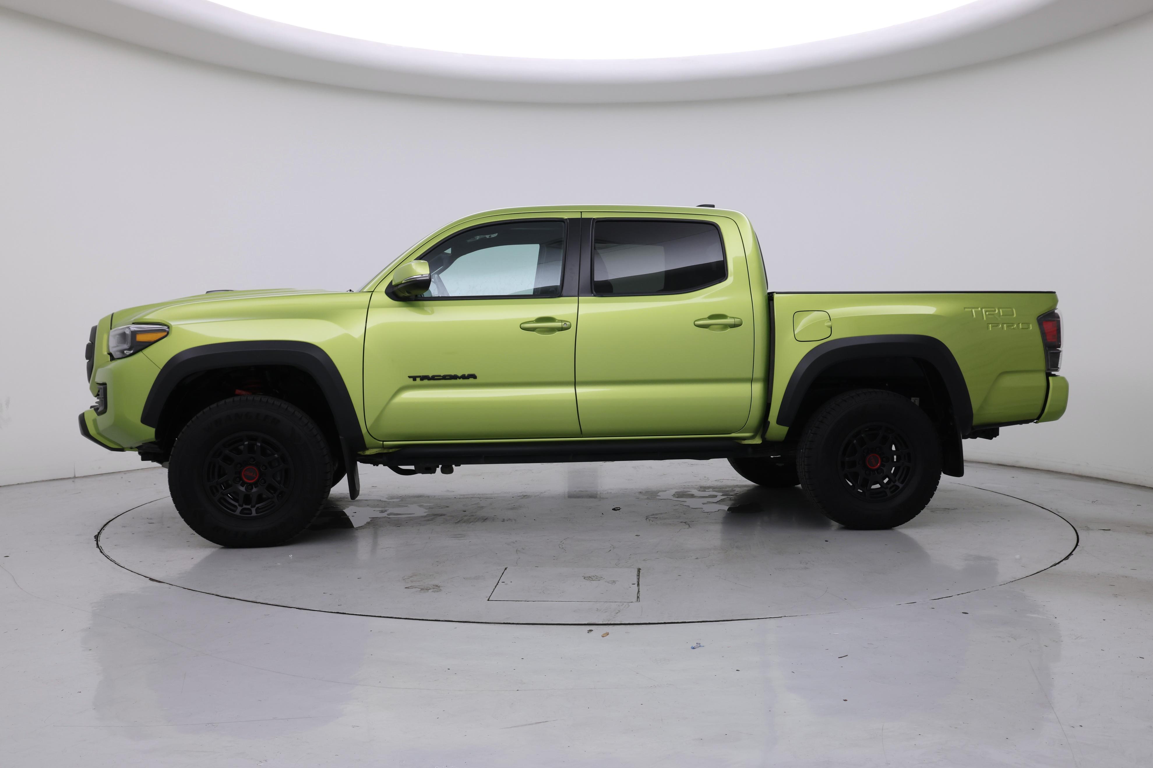 Thumbnail: 2022 Toyota Tacoma - 3