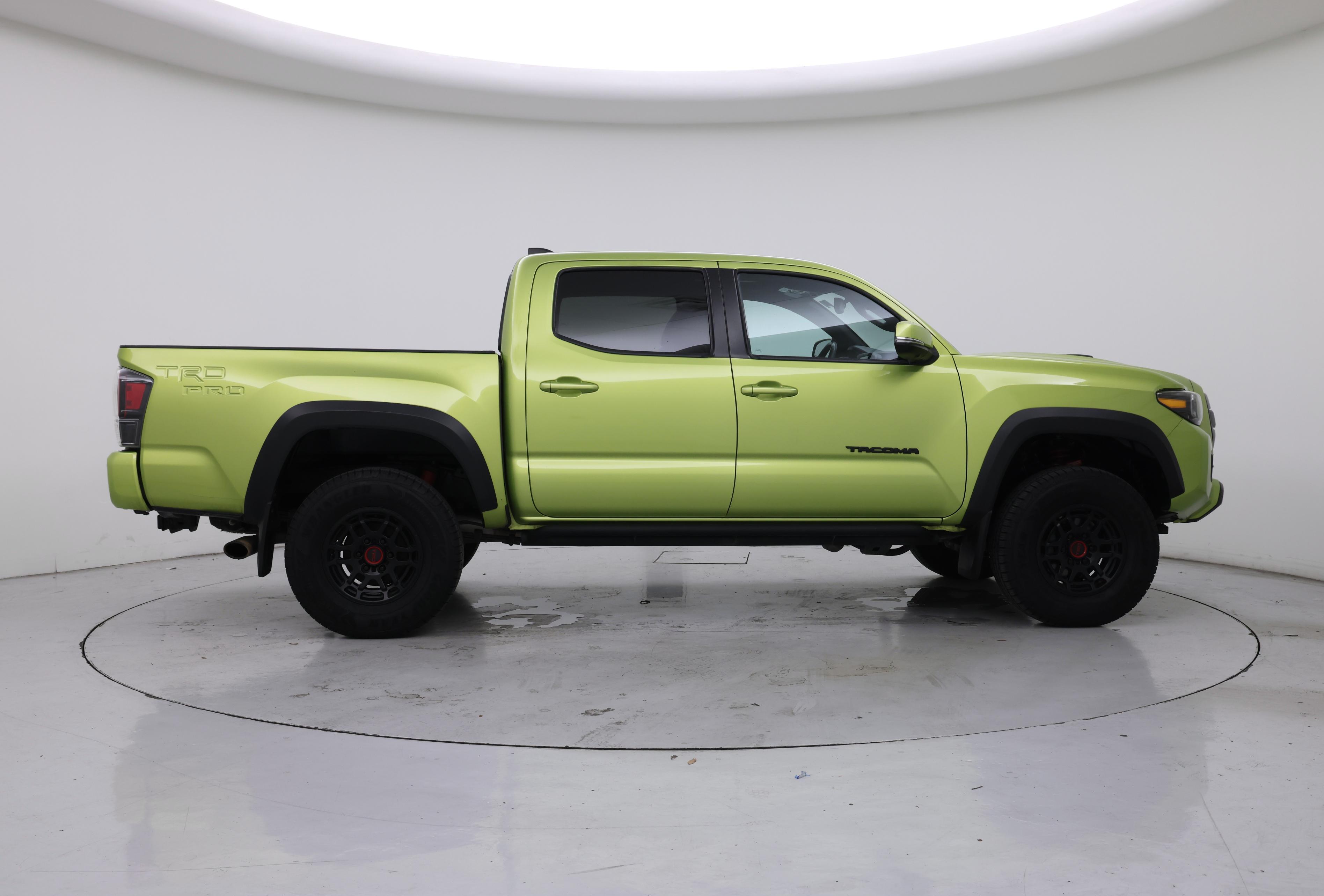 Thumbnail: 2022 Toyota Tacoma - 7