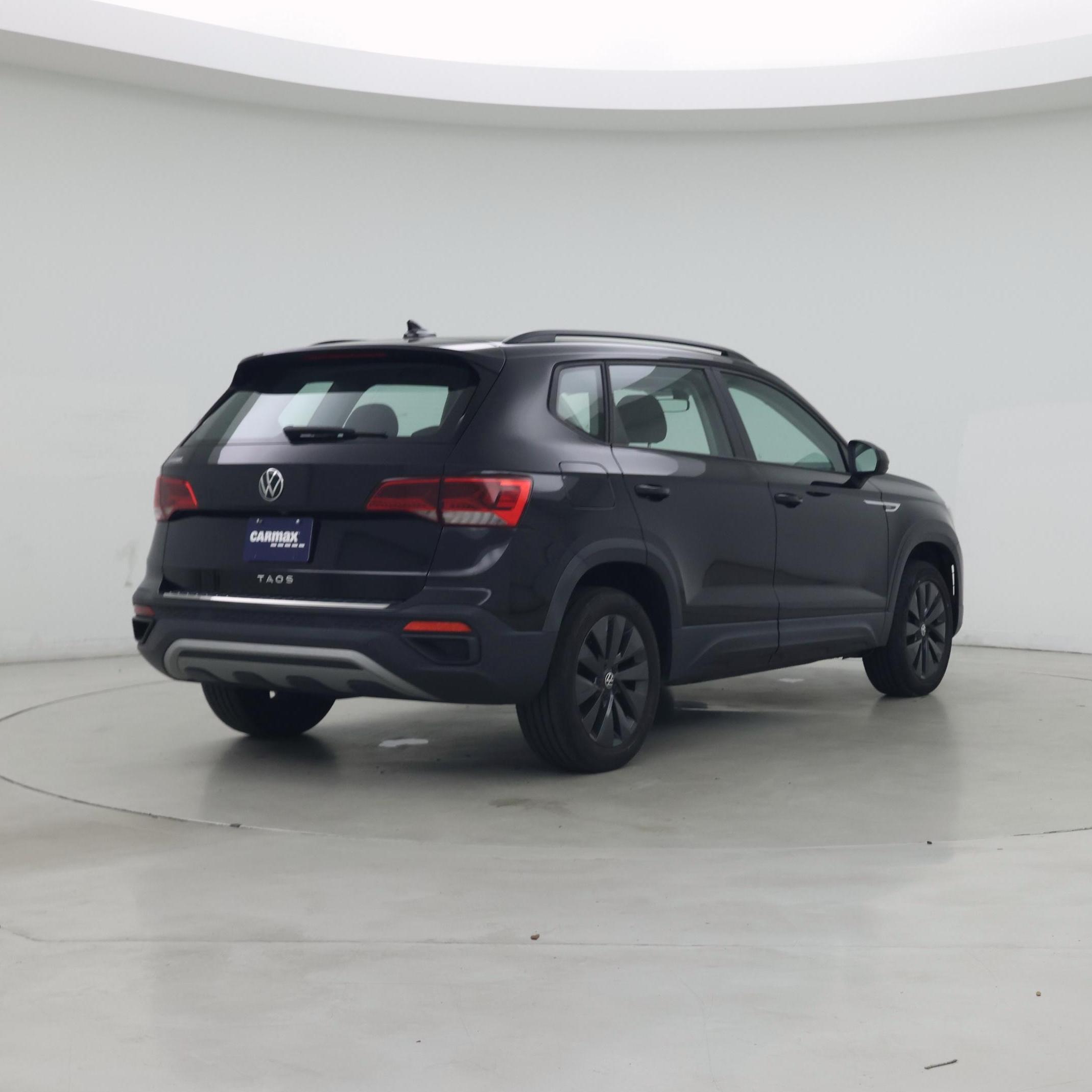 Thumbnail: 2023 Volkswagen Taos - 8