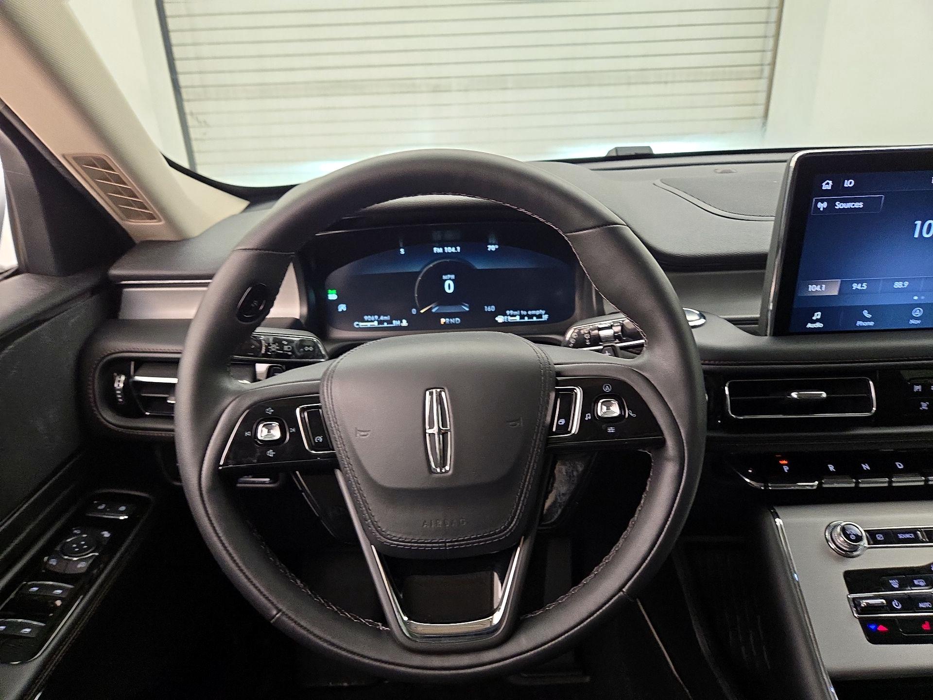 Thumbnail: 2024 Lincoln Aviator - 10