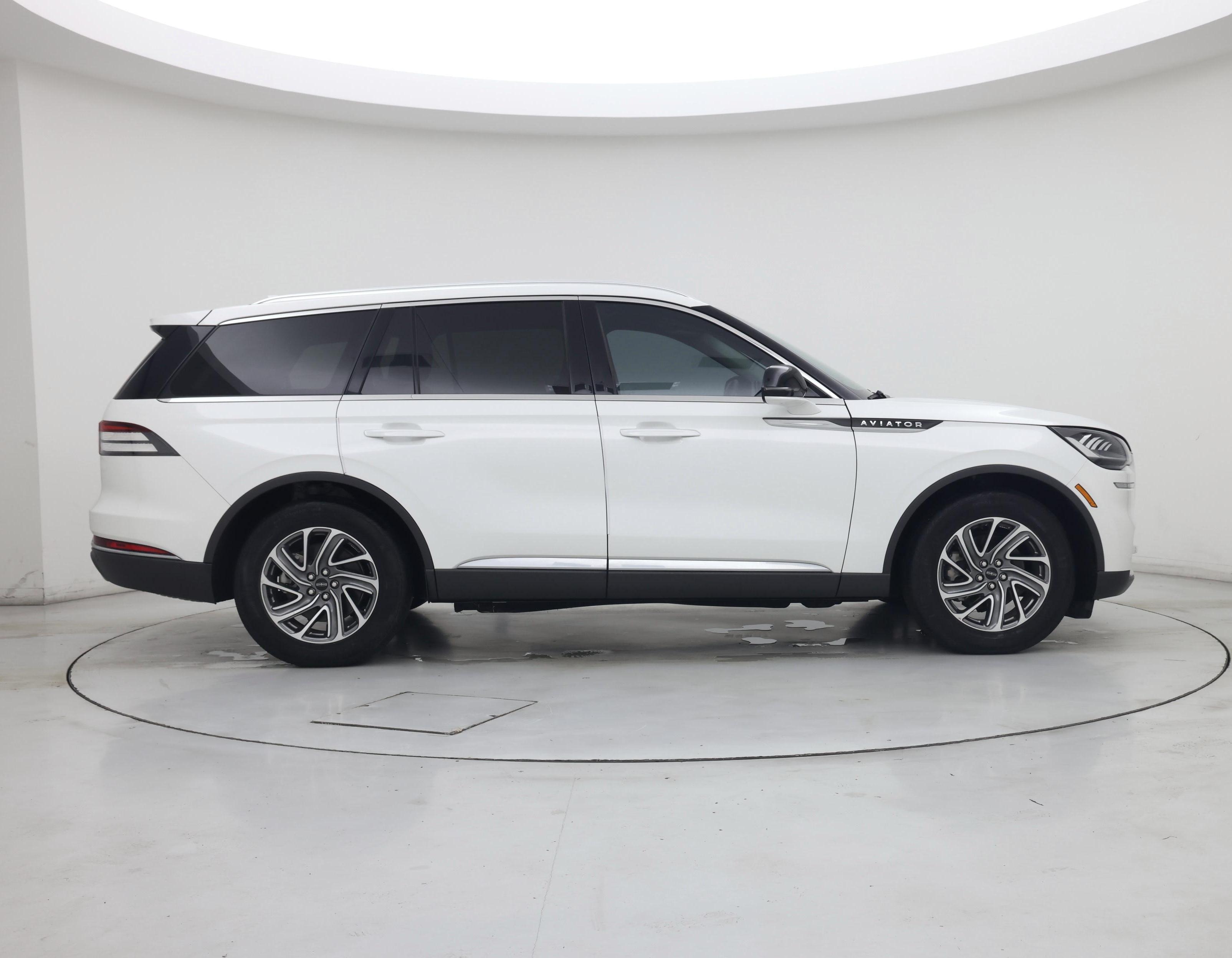 Thumbnail: 2024 Lincoln Aviator - 7