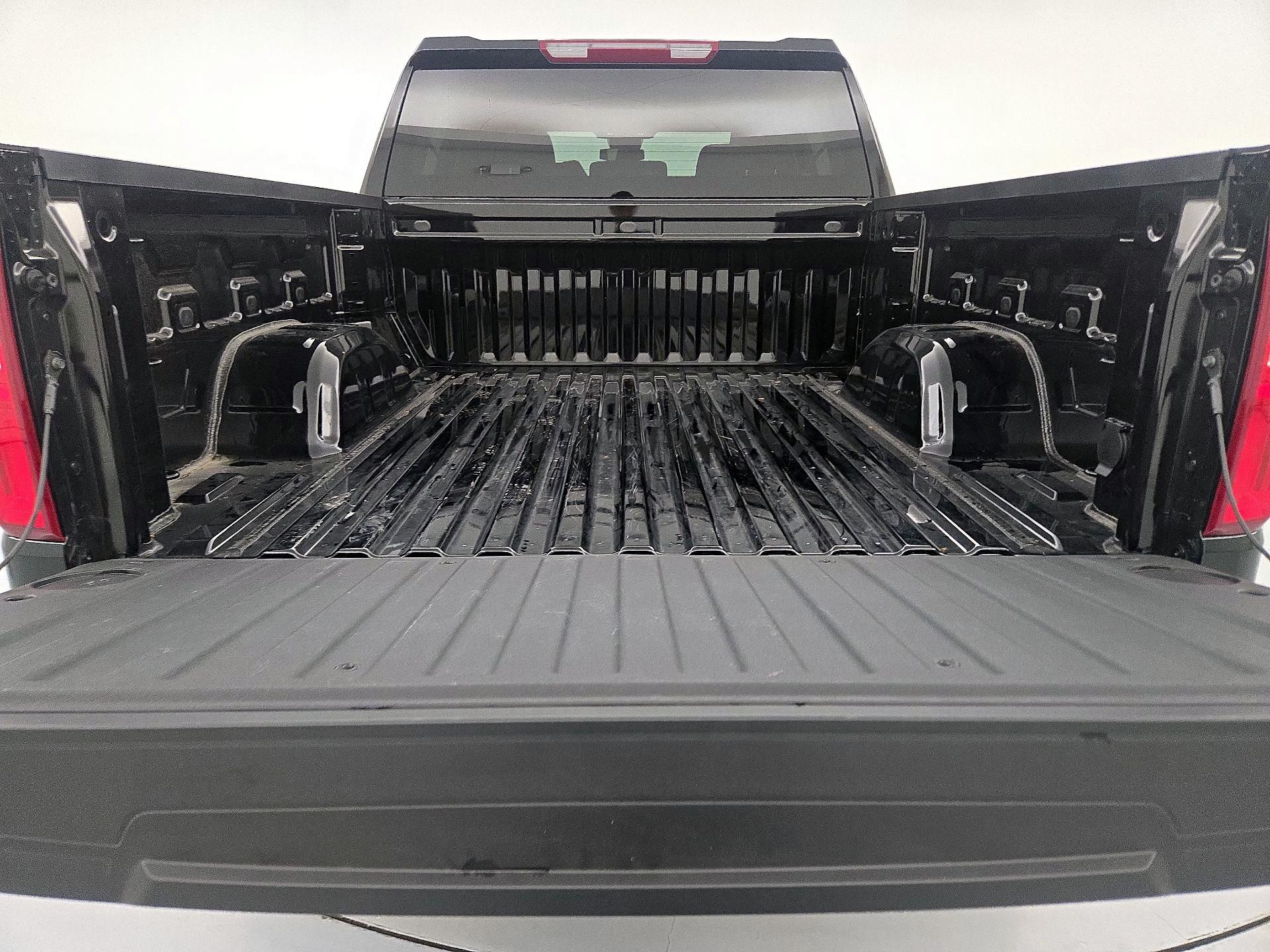 Thumbnail: 2026 Chevrolet Silverado 1500 - 20