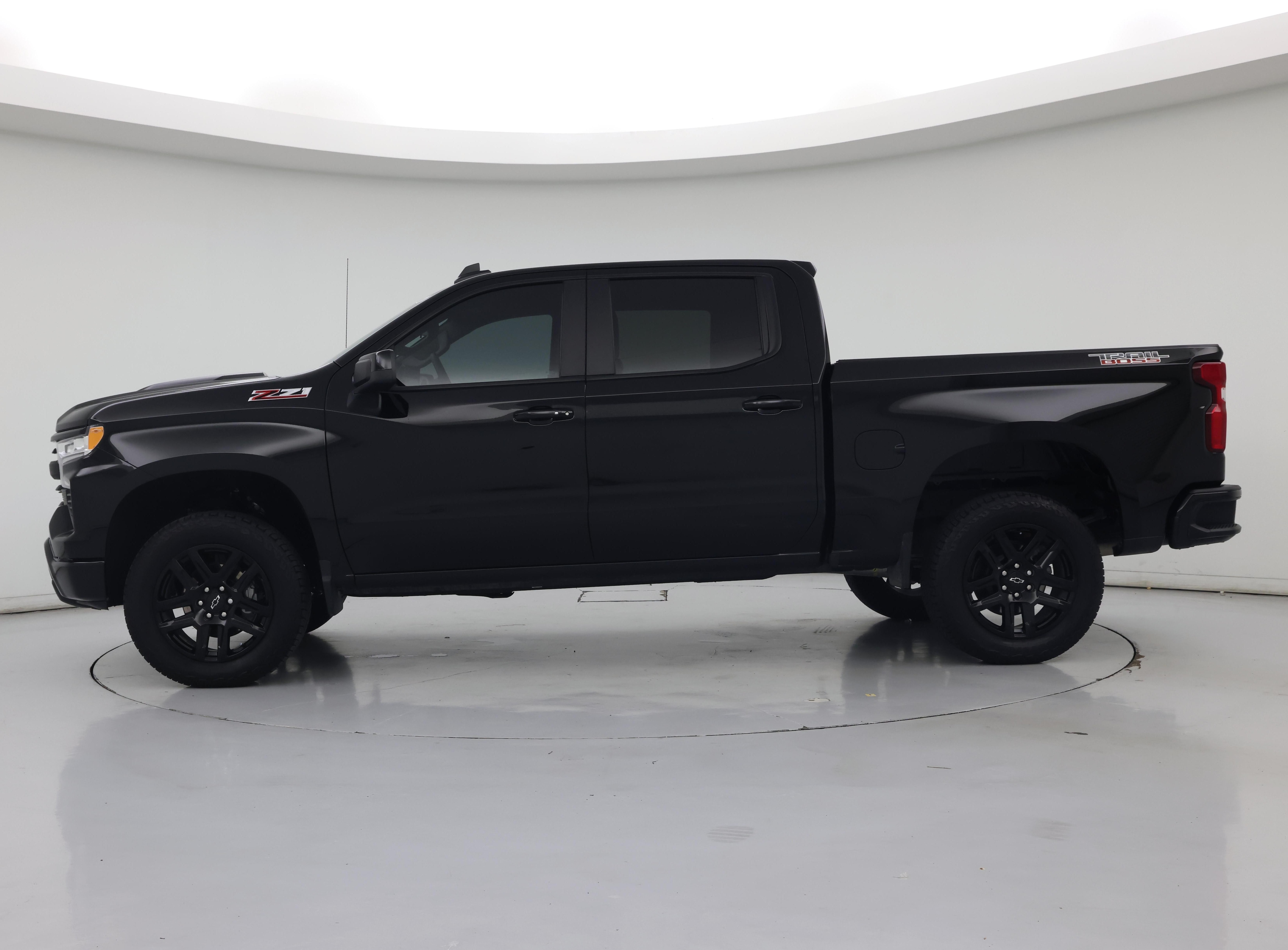 Thumbnail: 2026 Chevrolet Silverado 1500 - 3