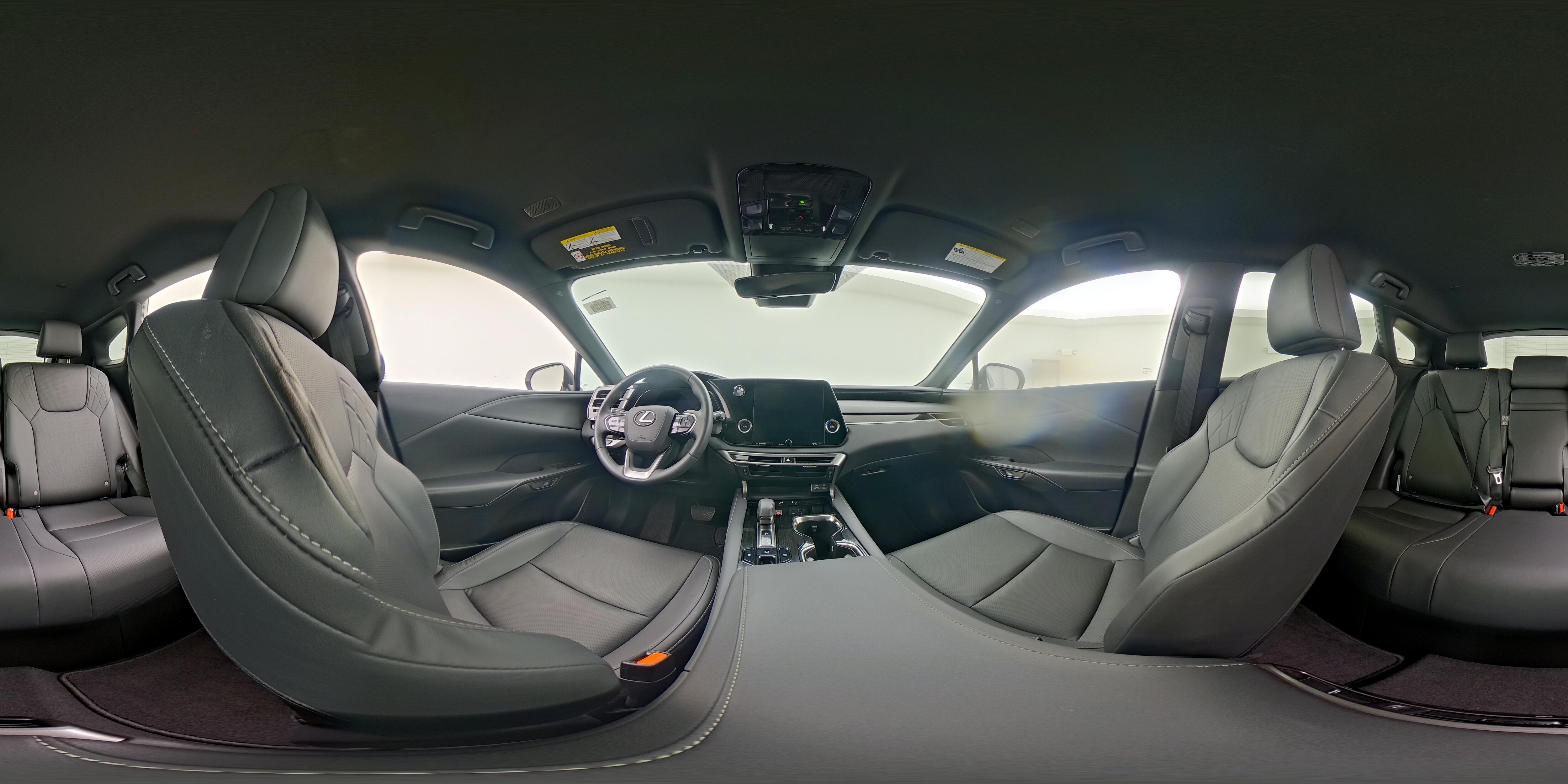 2025 Lexus RX 350 - Photo 24