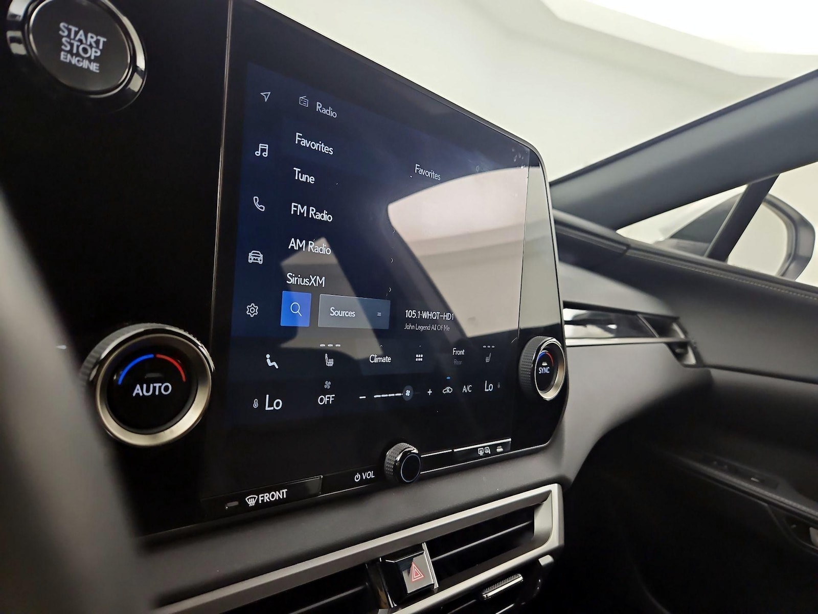 2025 Lexus RX 350 - Photo 16