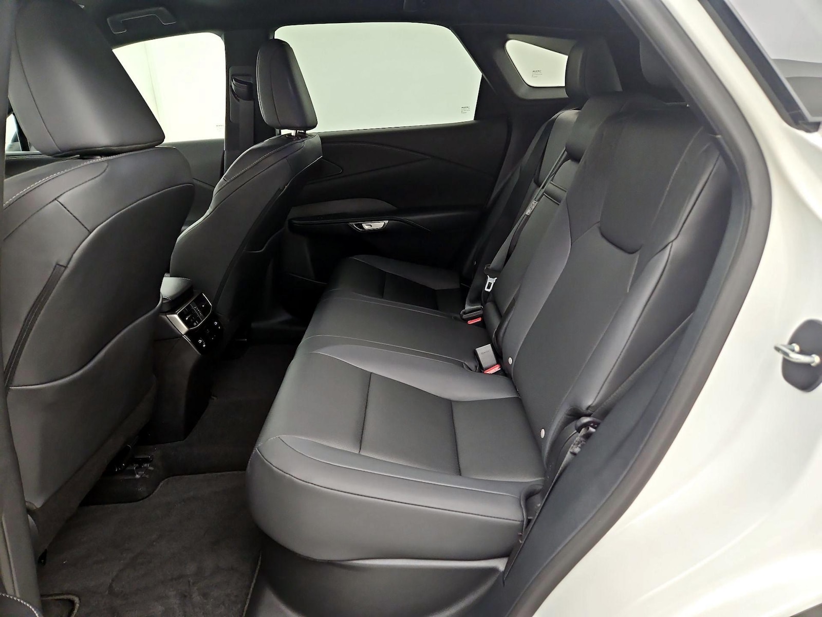 2025 Lexus RX 350 - Photo 20