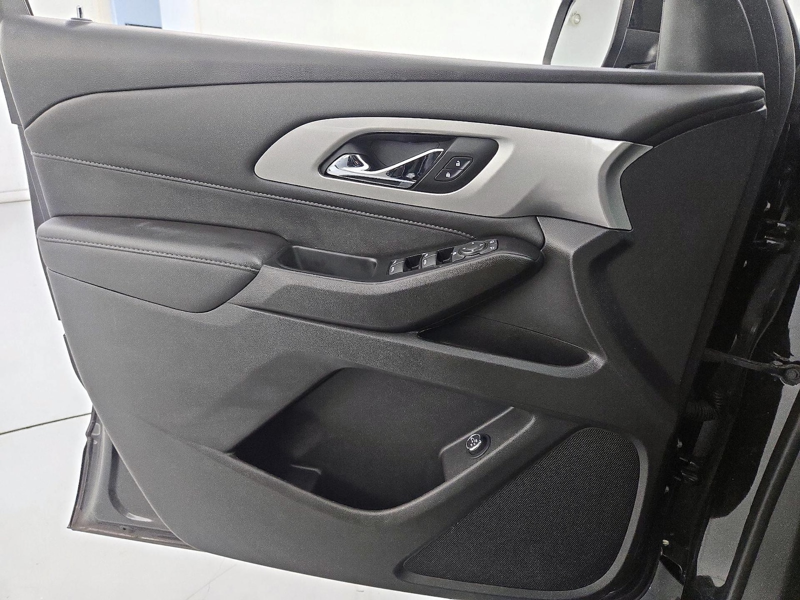 2022 Chevrolet Traverse 1LT - Photo 13