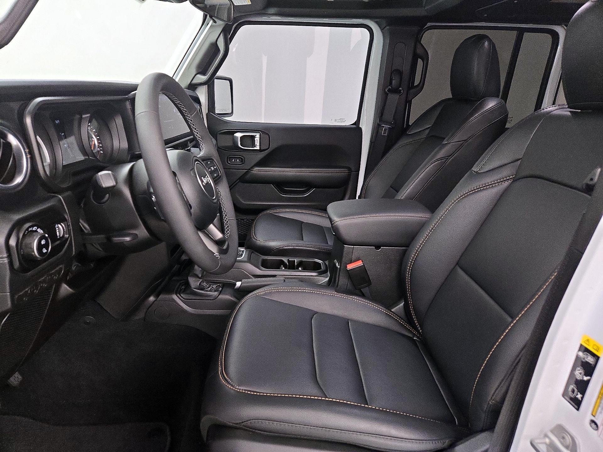 Thumbnail: 2025 Jeep Gladiator - 11