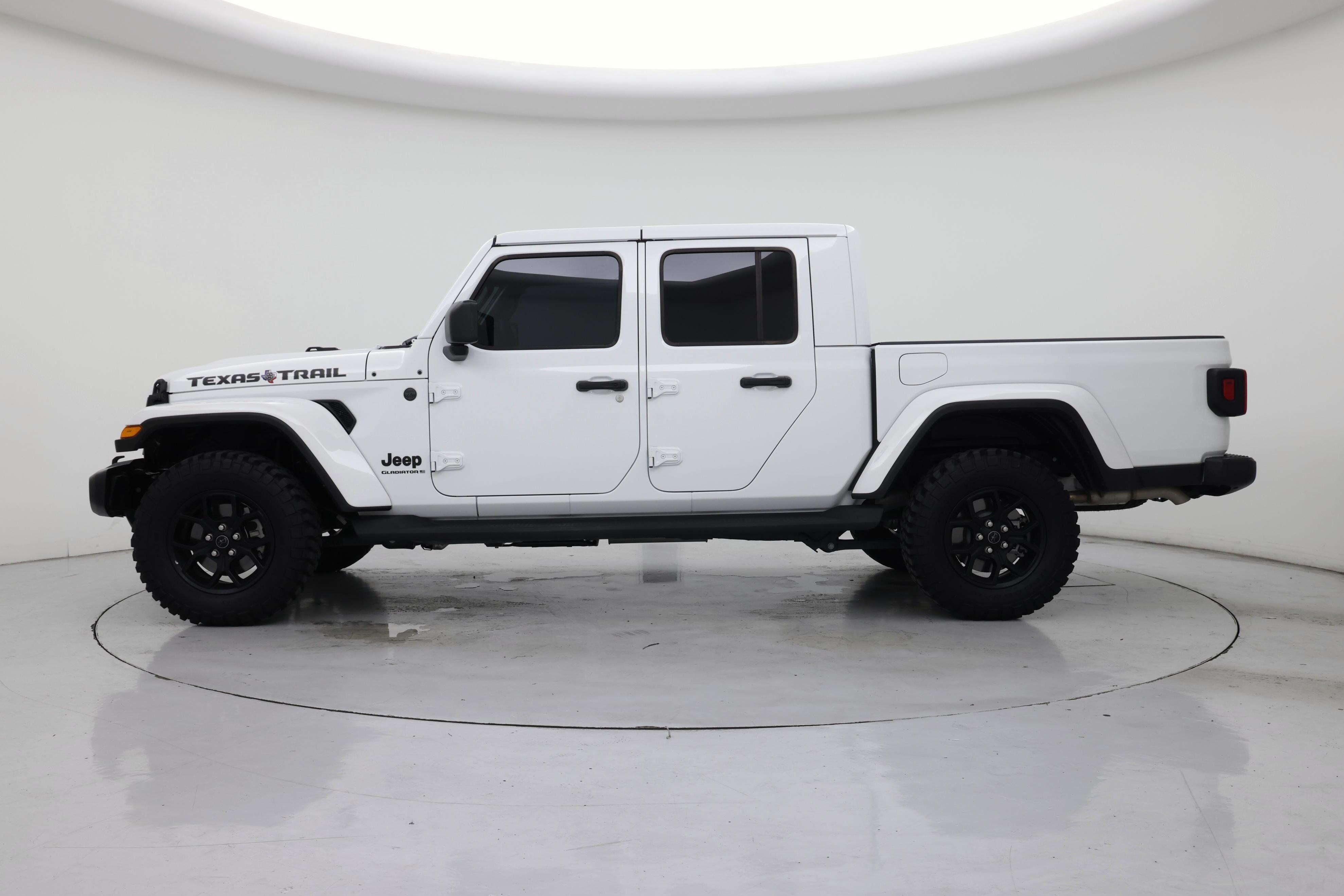 Thumbnail: 2025 Jeep Gladiator - 3