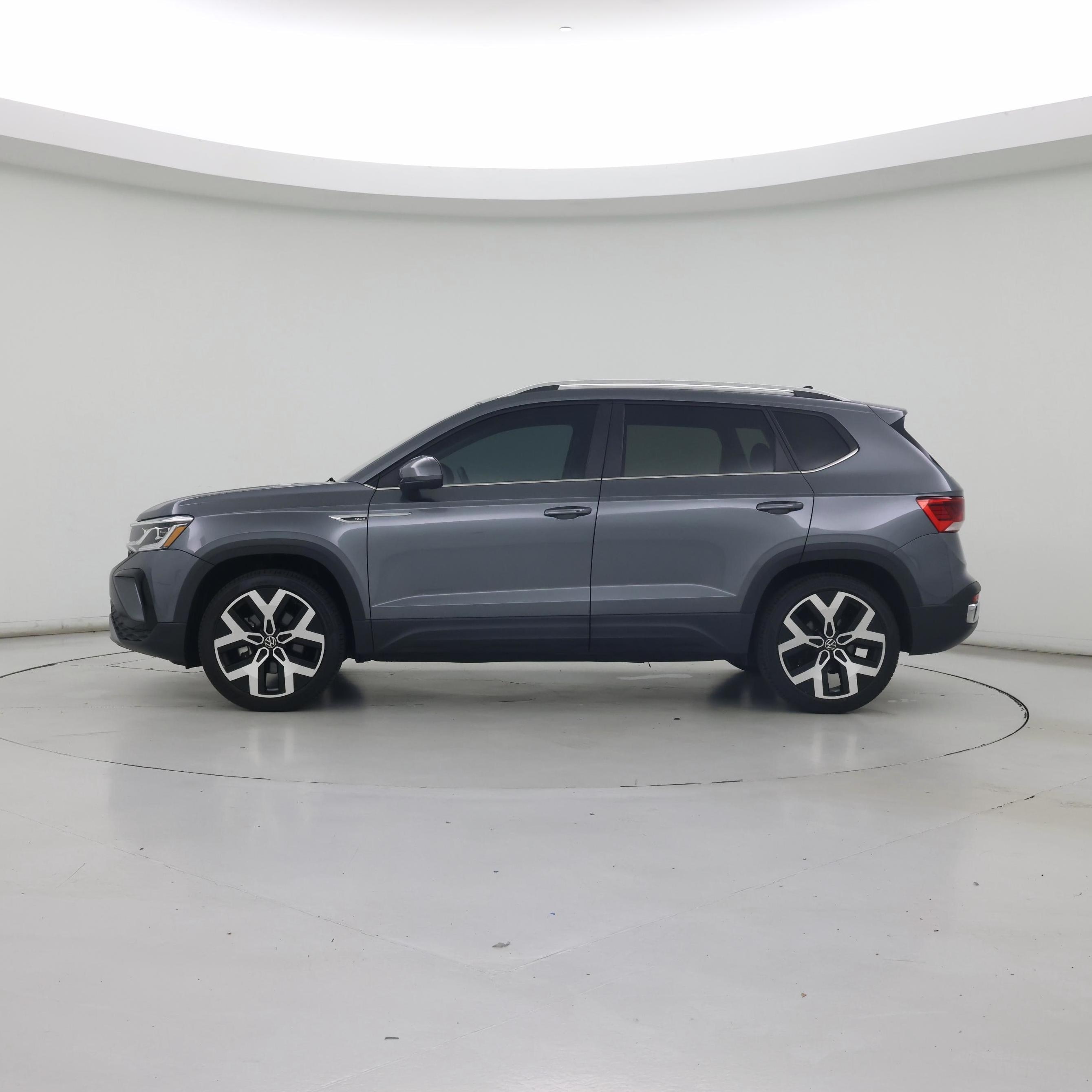 Thumbnail: 2023 Volkswagen Taos - 3