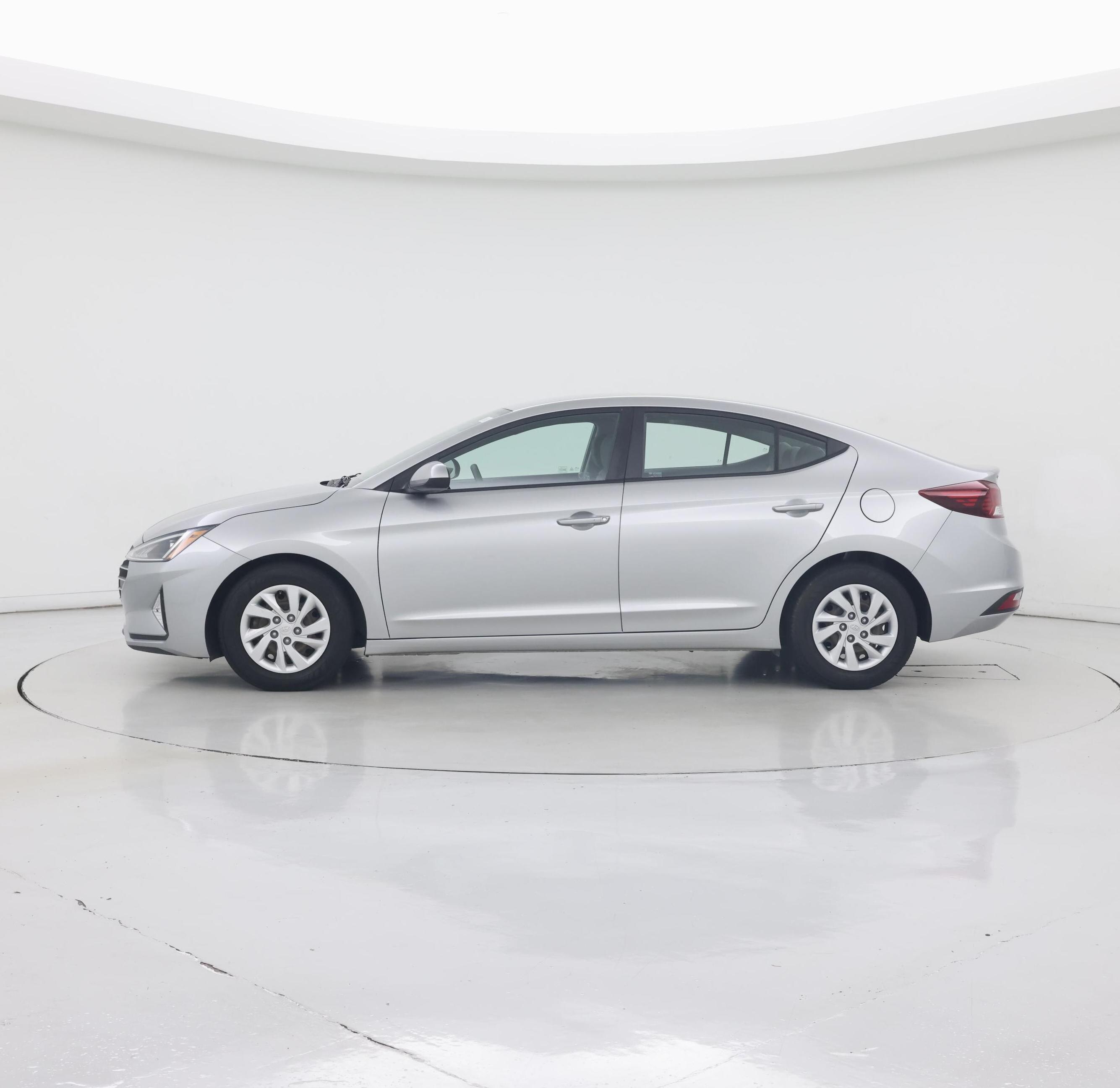 Thumbnail: 2020 Hyundai Elantra - 3