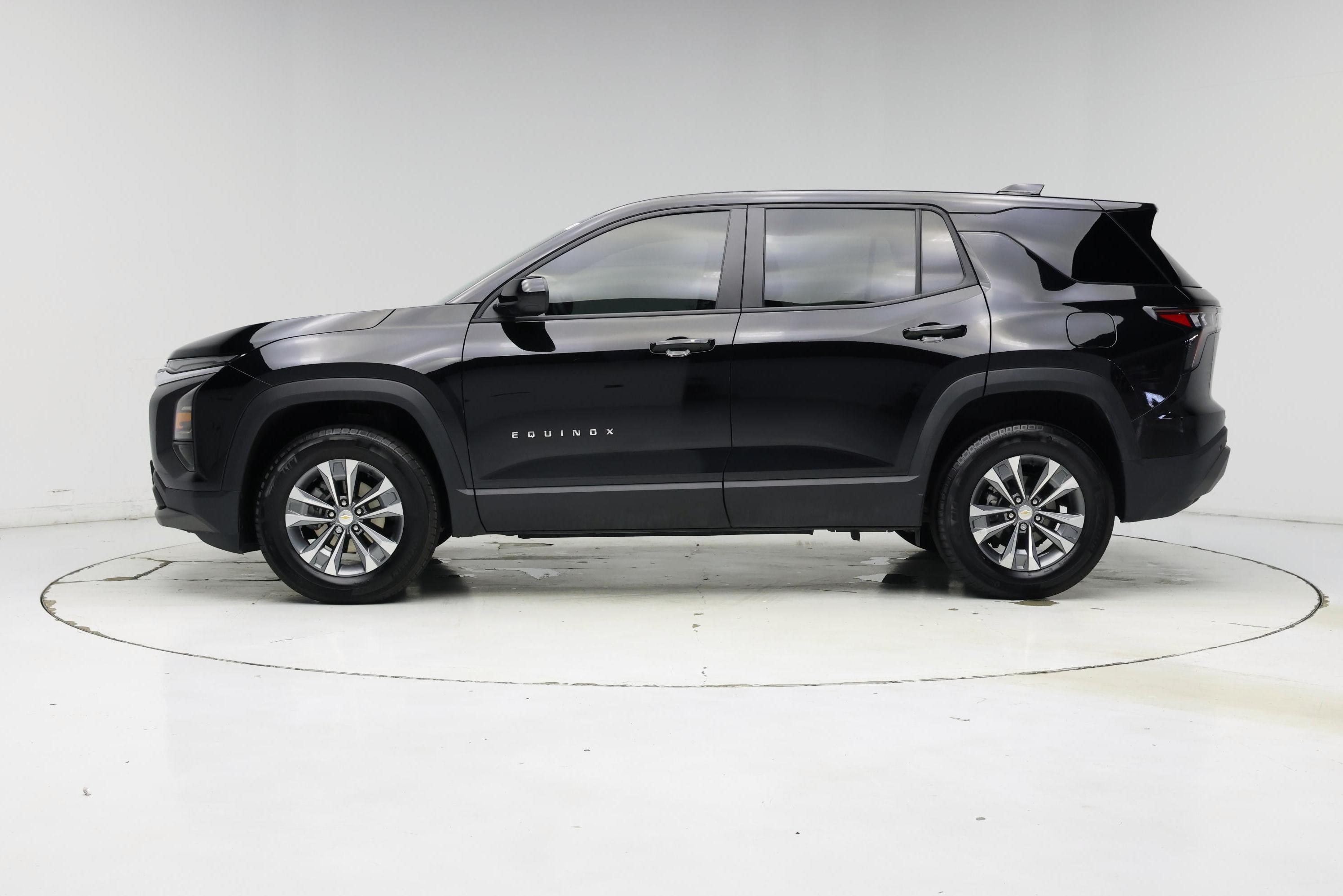 Thumbnail: 2026 Chevrolet Equinox - 3