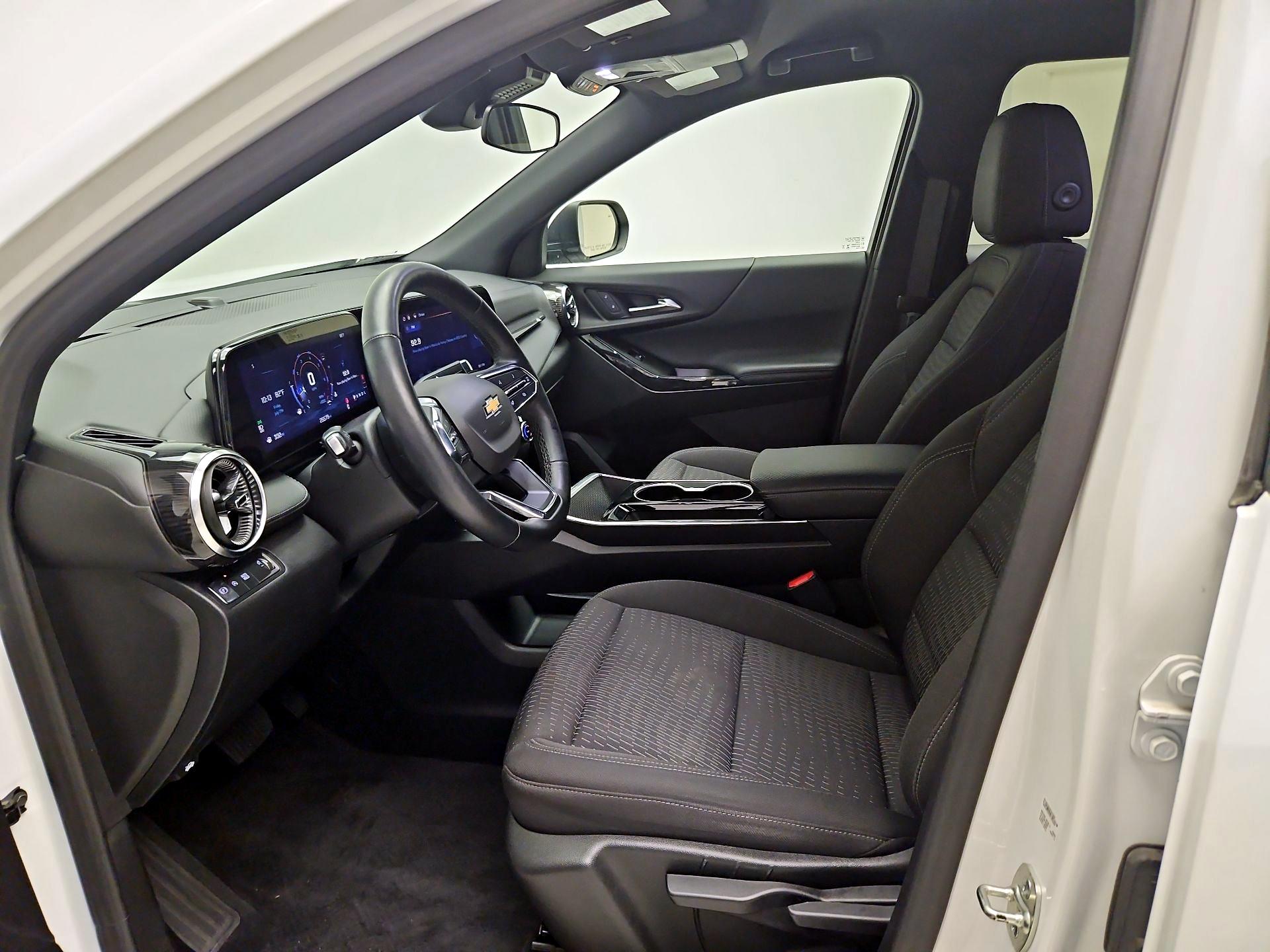 Thumbnail: 2025 Chevrolet Equinox - 11