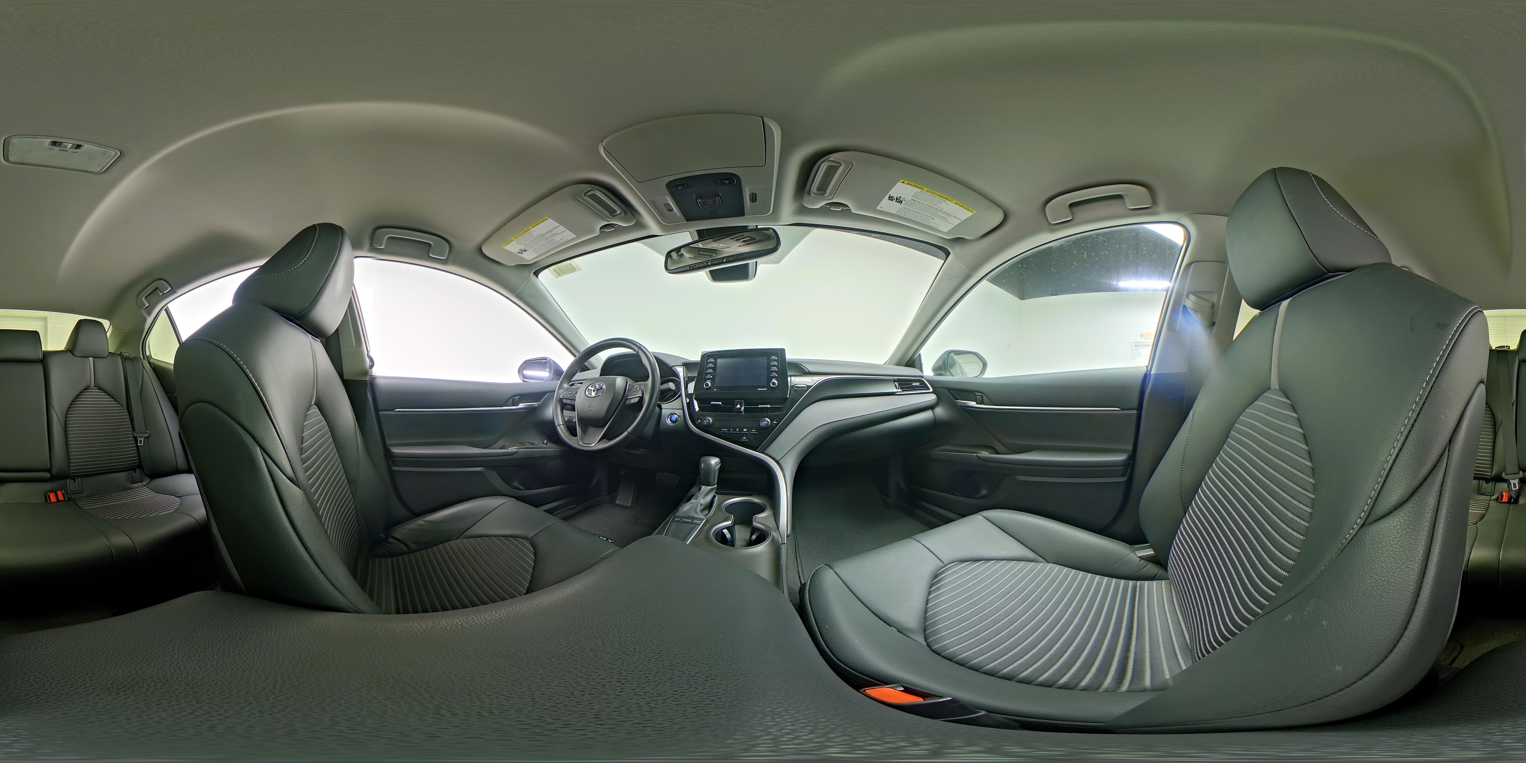 2024 Toyota Camry SE - Photo 24