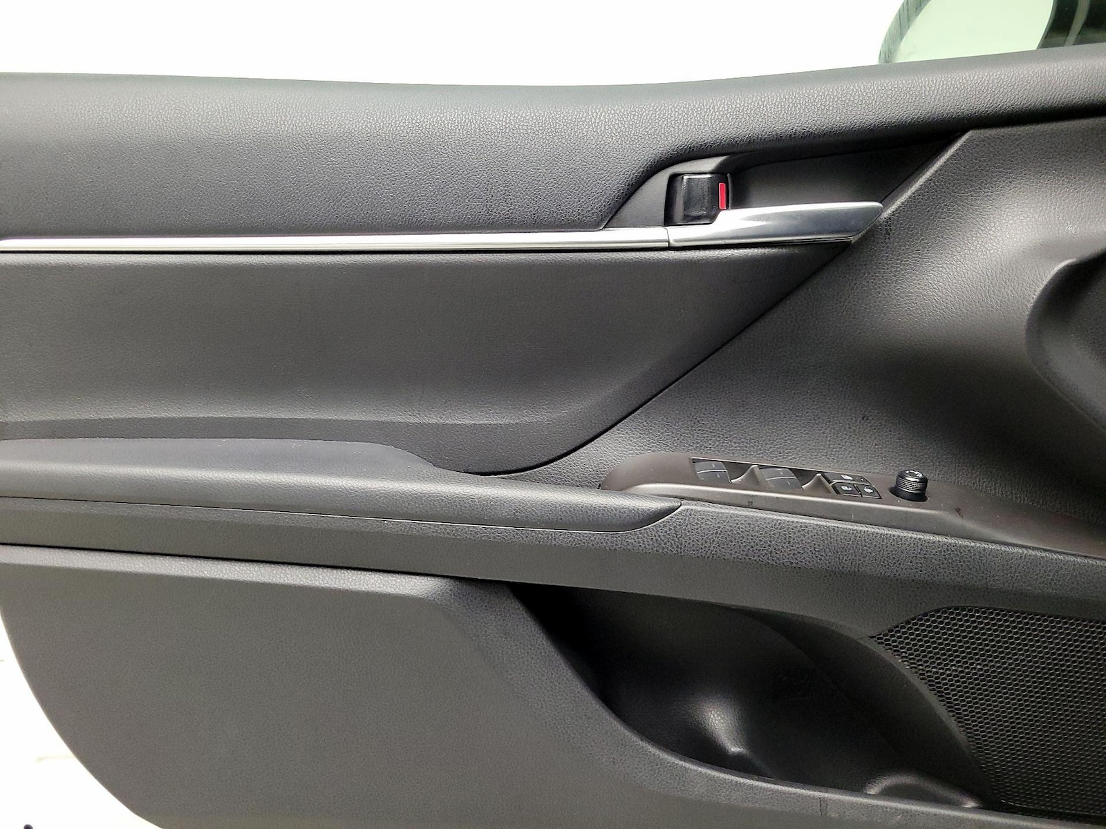 2024 Toyota Camry SE - Photo 13