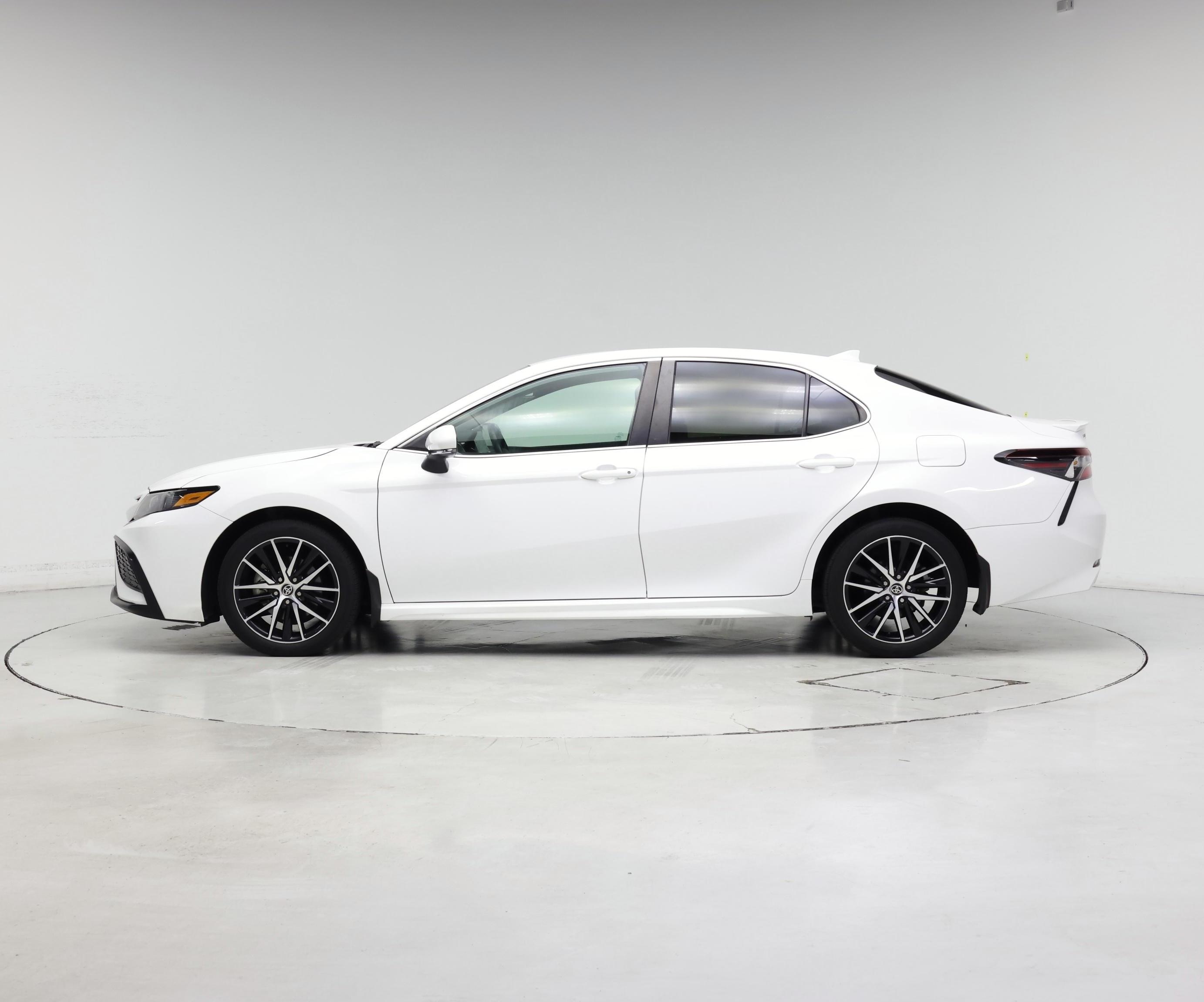 Thumbnail: 2024 Toyota Camry - 3