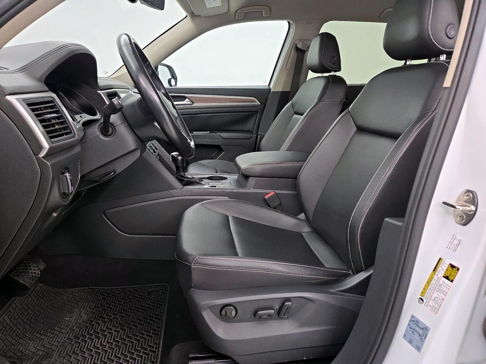2021 Volkswagen Atlas SE - Photo 12