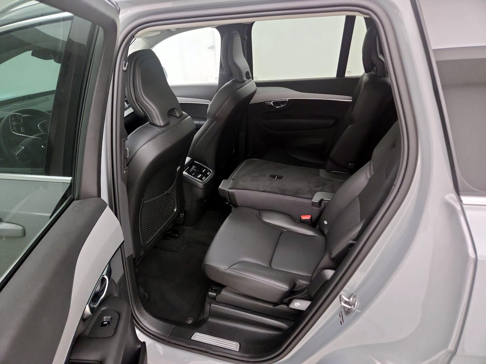 2025 Volvo XC90 Core - Photo 21