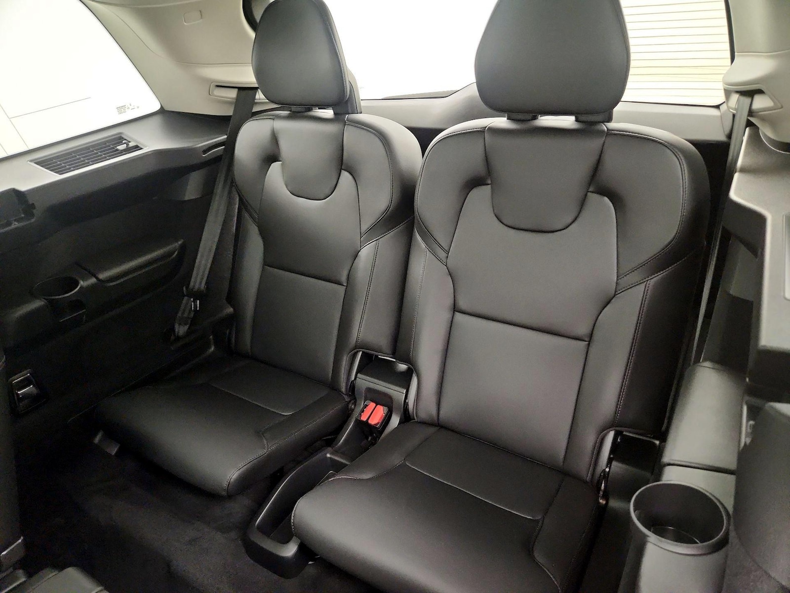 2025 Volvo XC90 Core - Photo 22