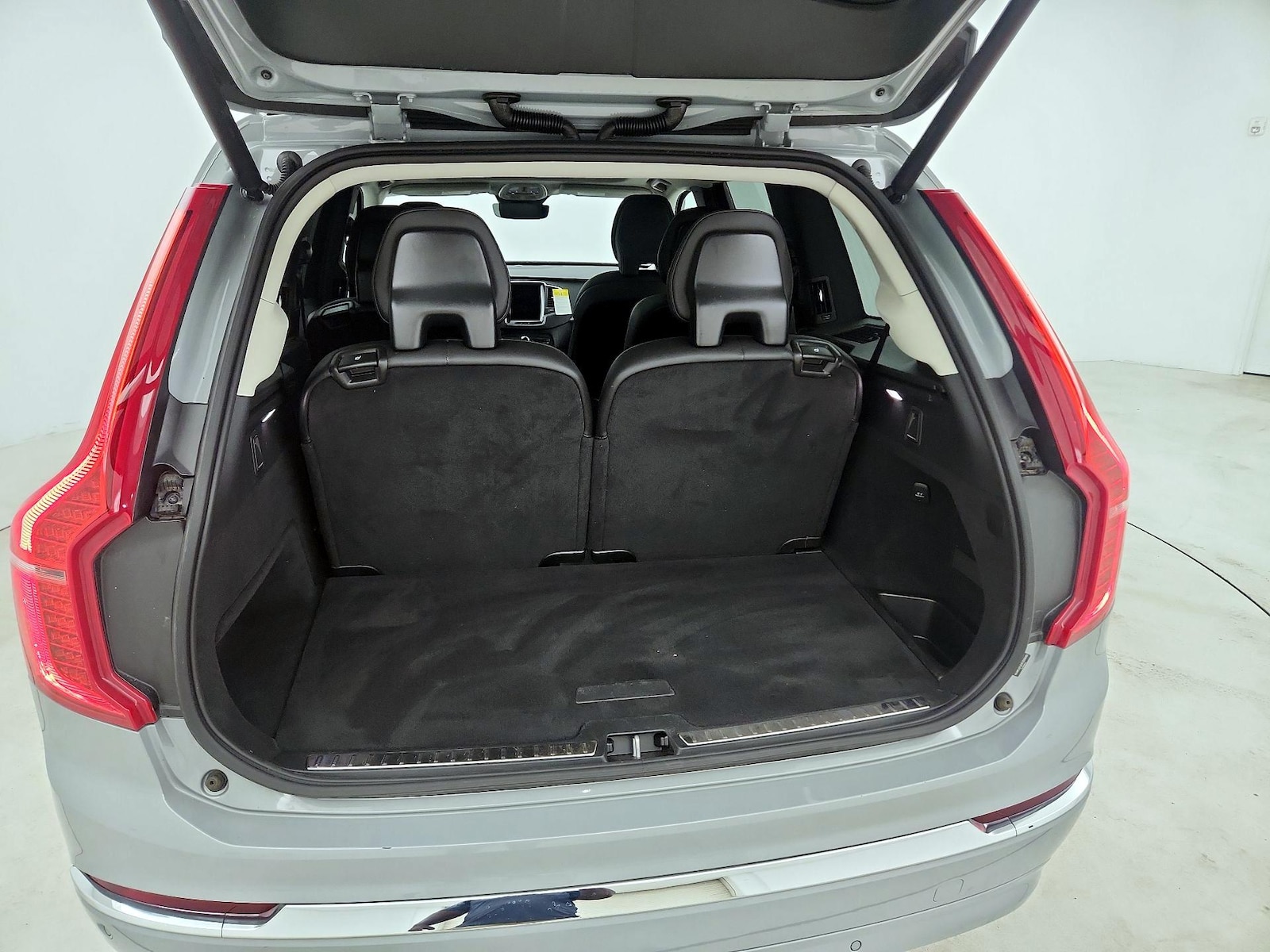 2025 Volvo XC90 Core - Photo 23