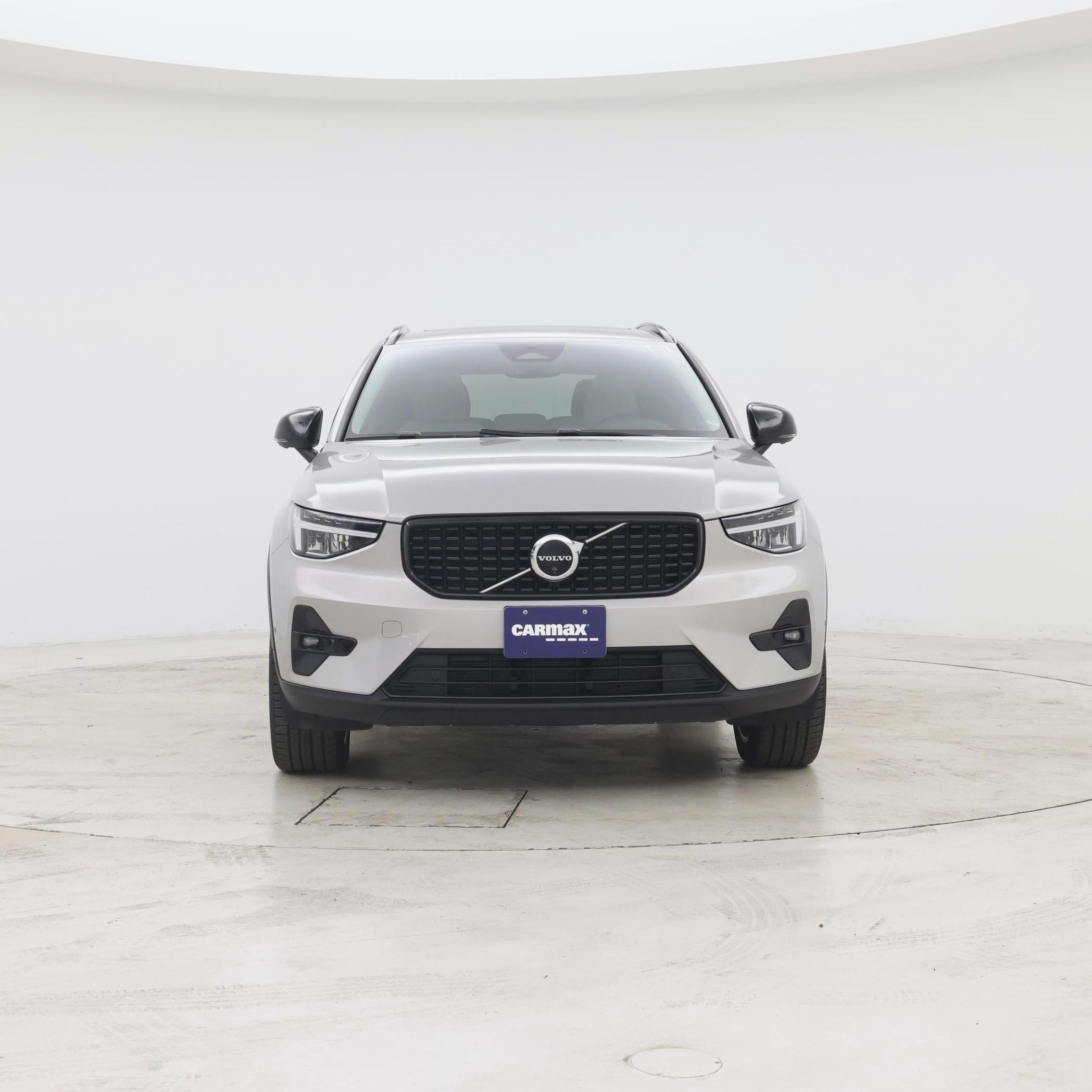 Thumbnail: 2023 Volvo XC40 - 5