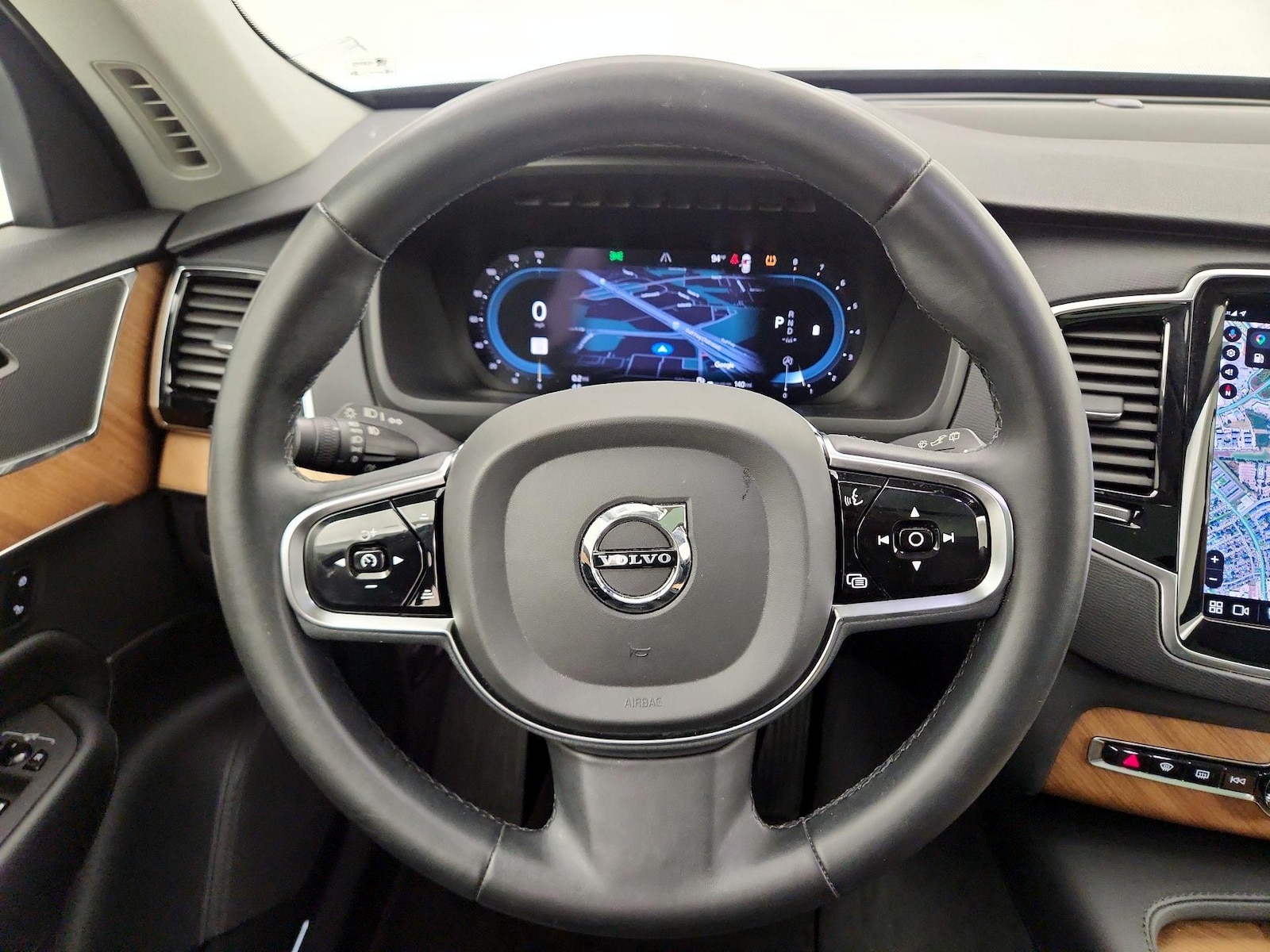 2023 Volvo XC90 Plus - Photo 11