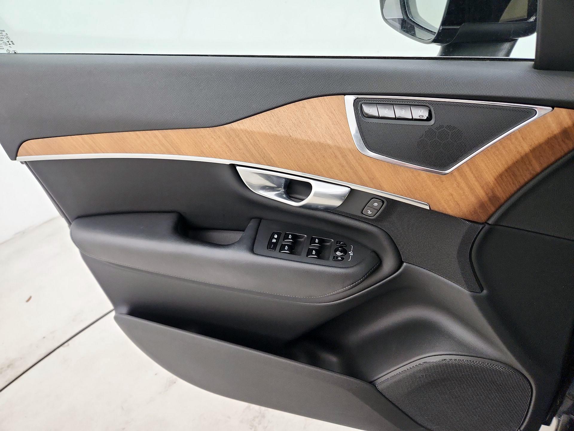 Thumbnail: 2023 Volvo XC90 - 12