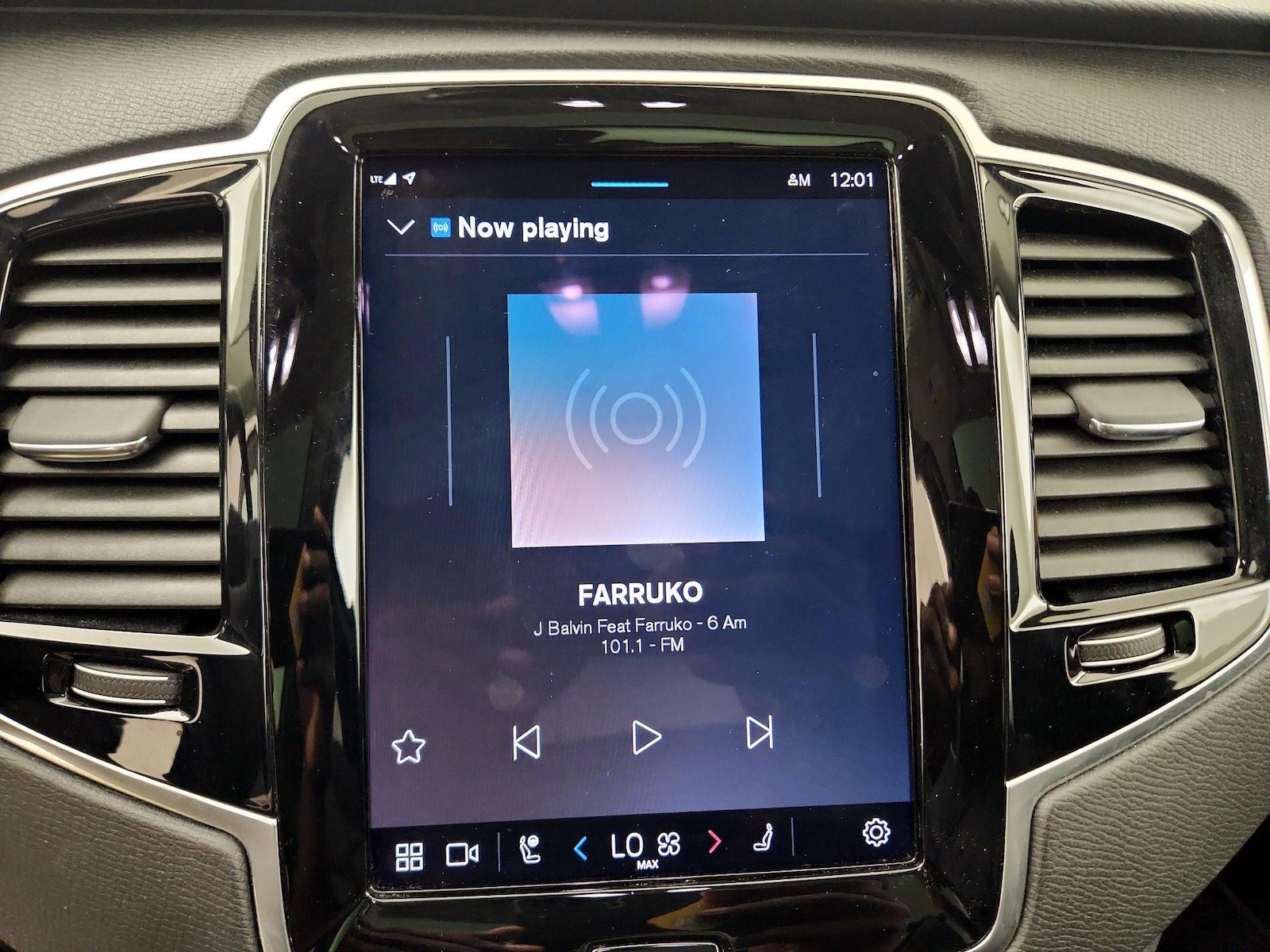 2023 Volvo XC90 Plus - Photo 17