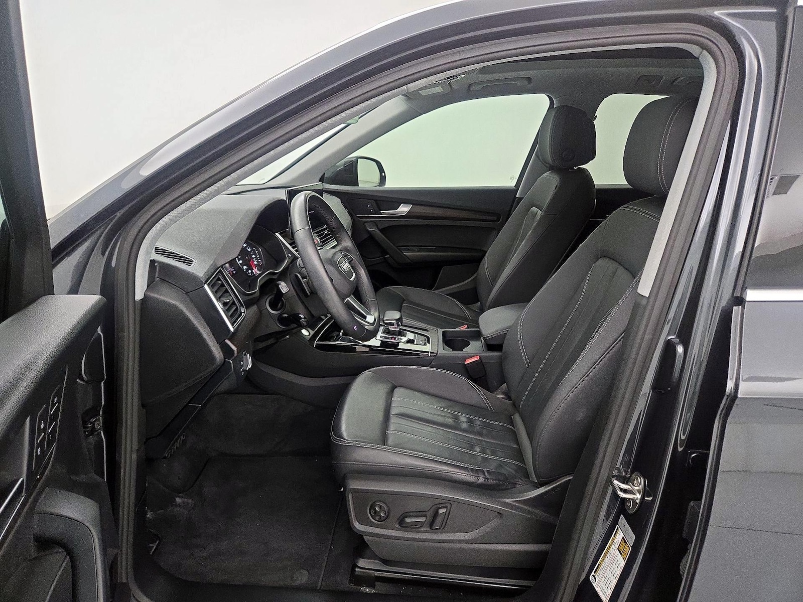 2024 Audi Q5 Premium - Photo 12