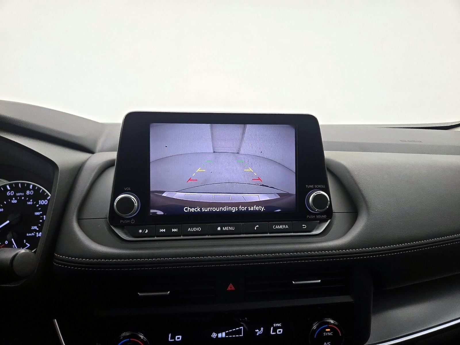 2025 Nissan Rogue SV - Photo 15