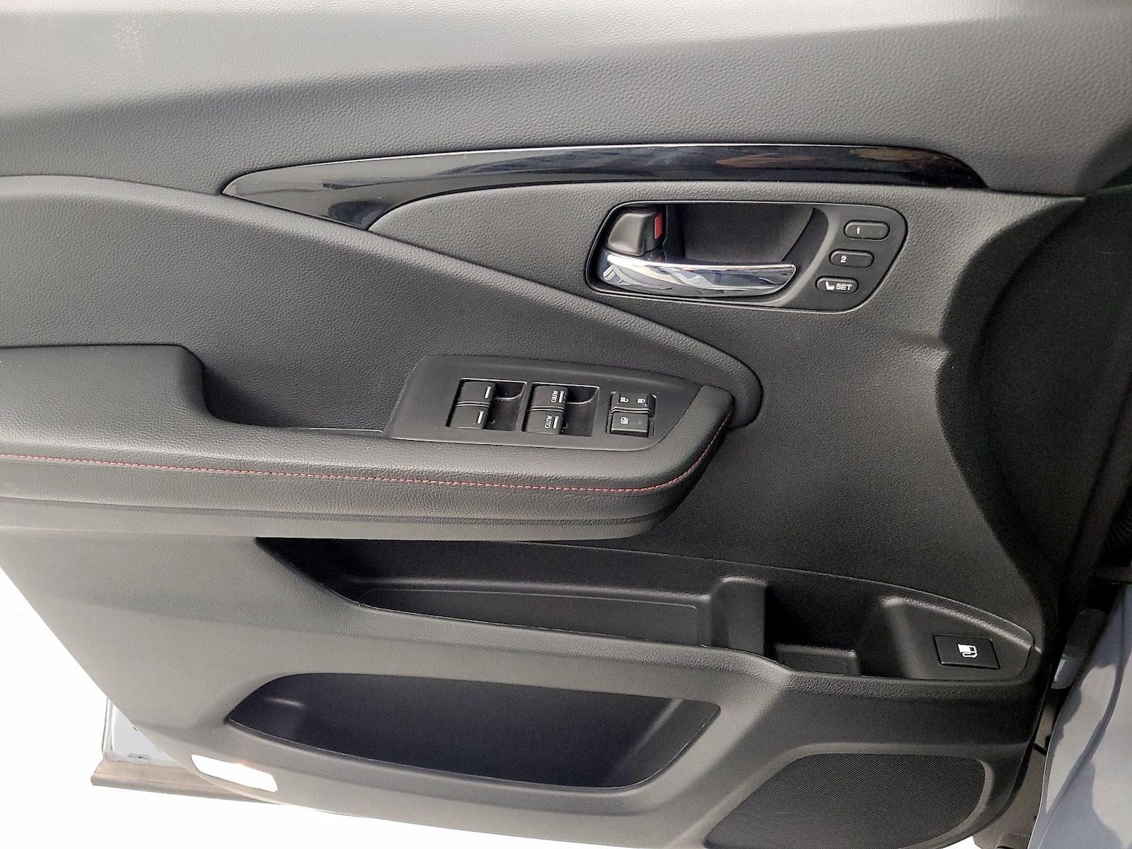 2025 Honda Ridgeline Black Edition - Photo 13