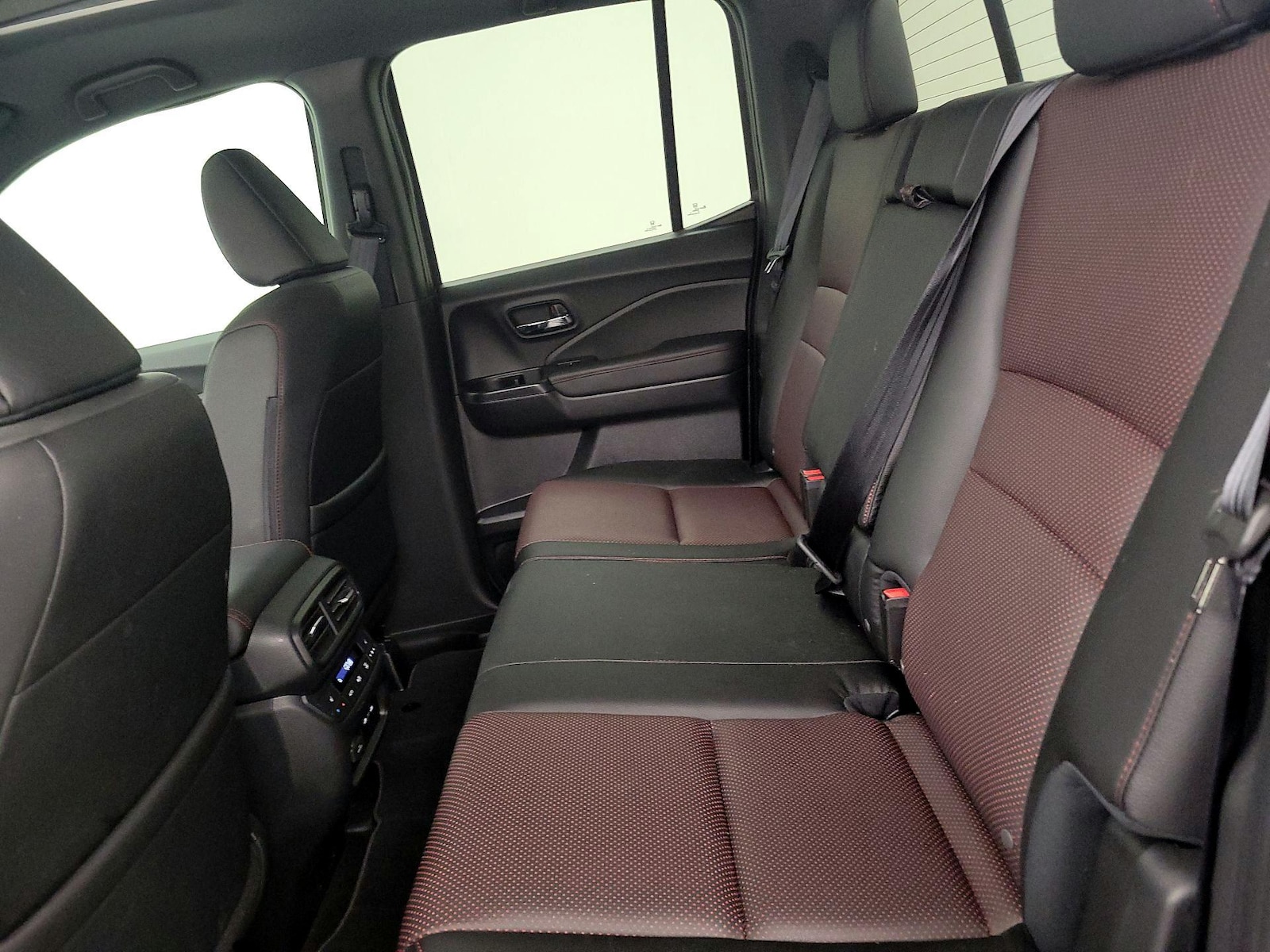 2025 Honda Ridgeline Black Edition - Photo 22