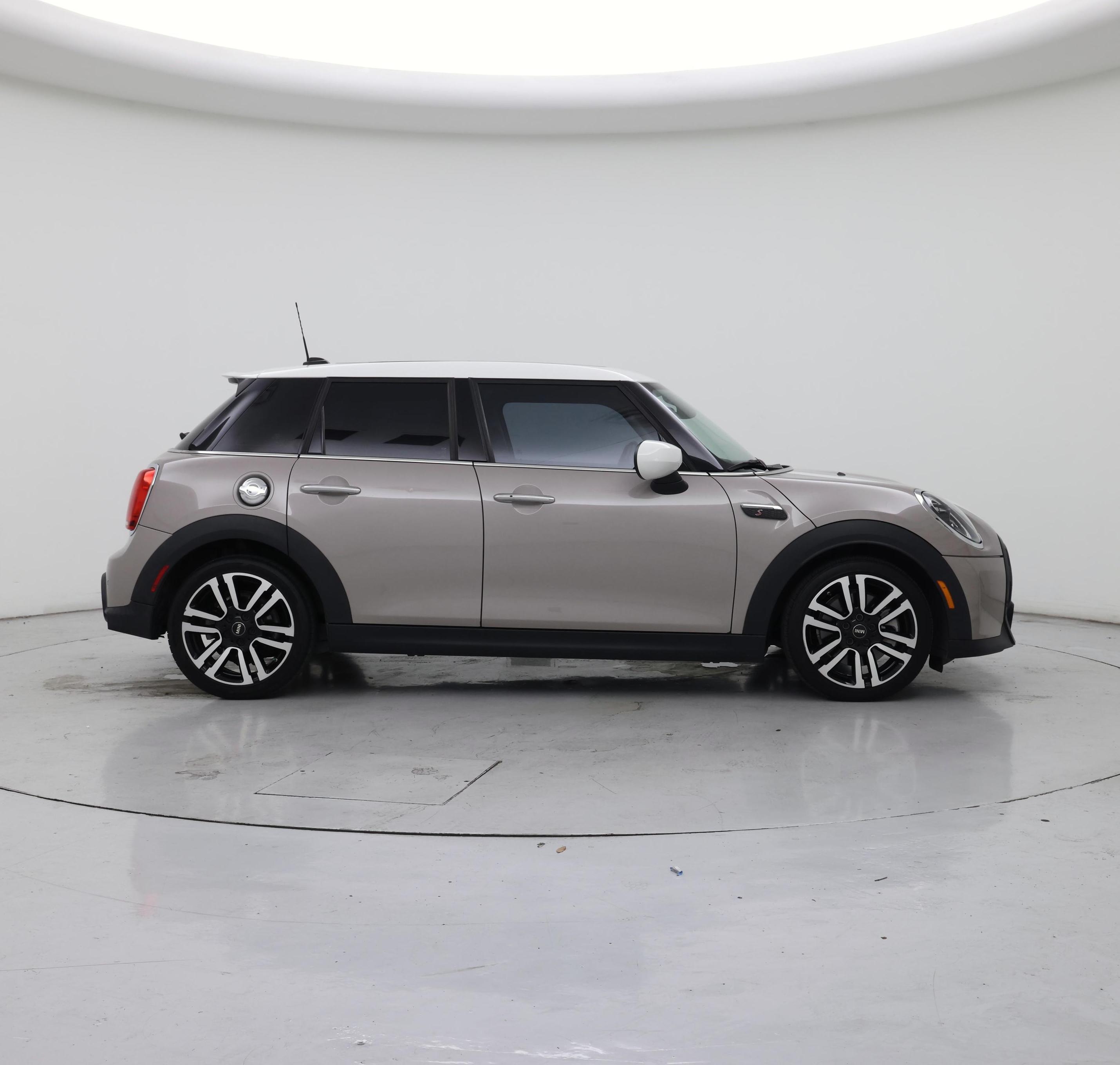 Thumbnail: 2024 MINI Cooper Hardtop - 7