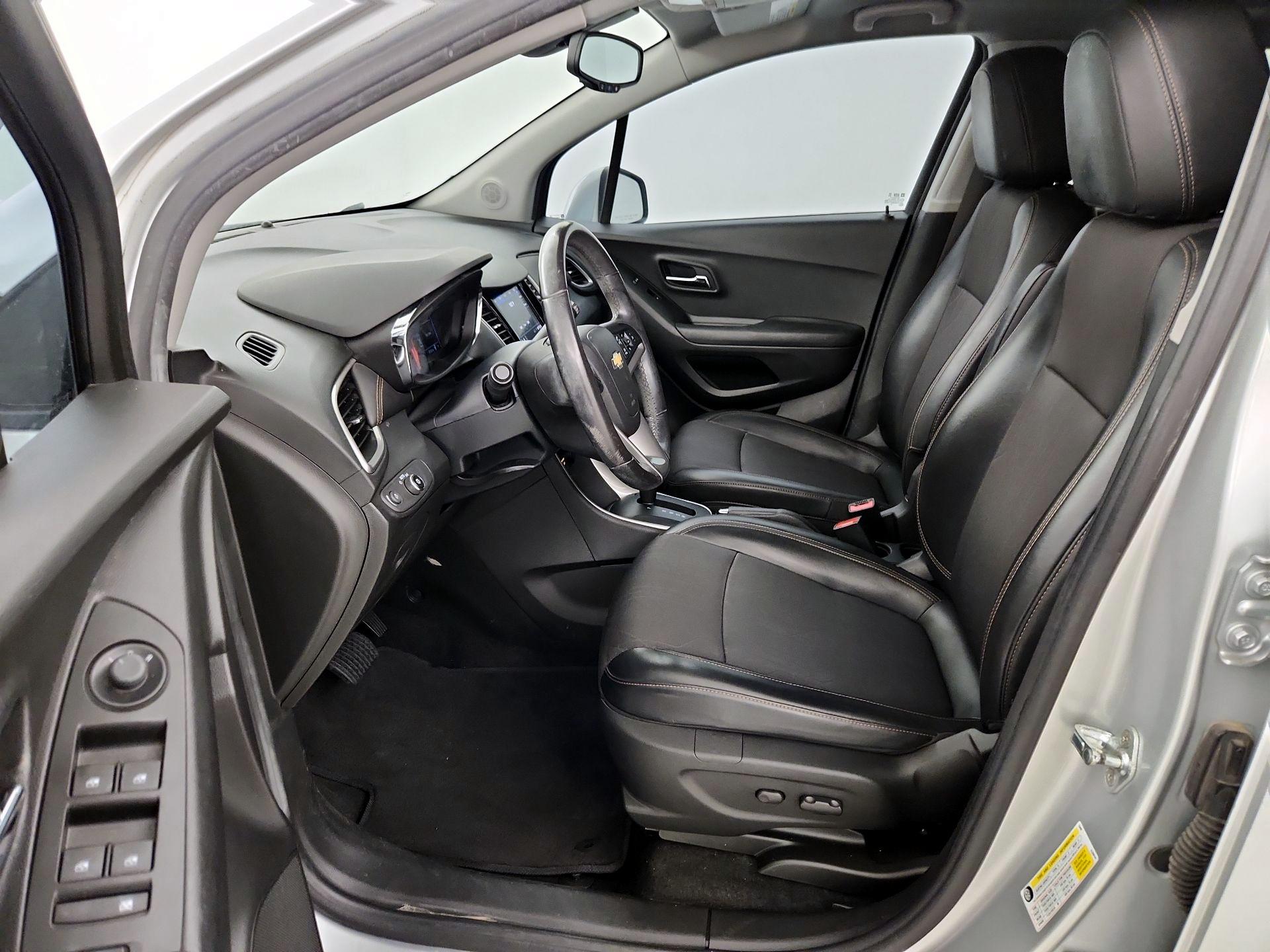 Thumbnail: 2021 Chevrolet Trax - 11