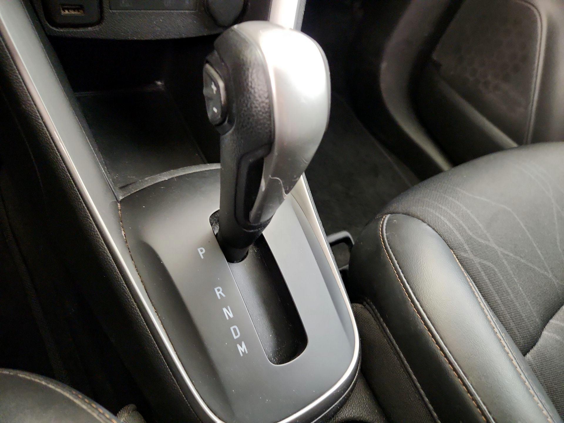 Thumbnail: 2021 Chevrolet Trax - 17
