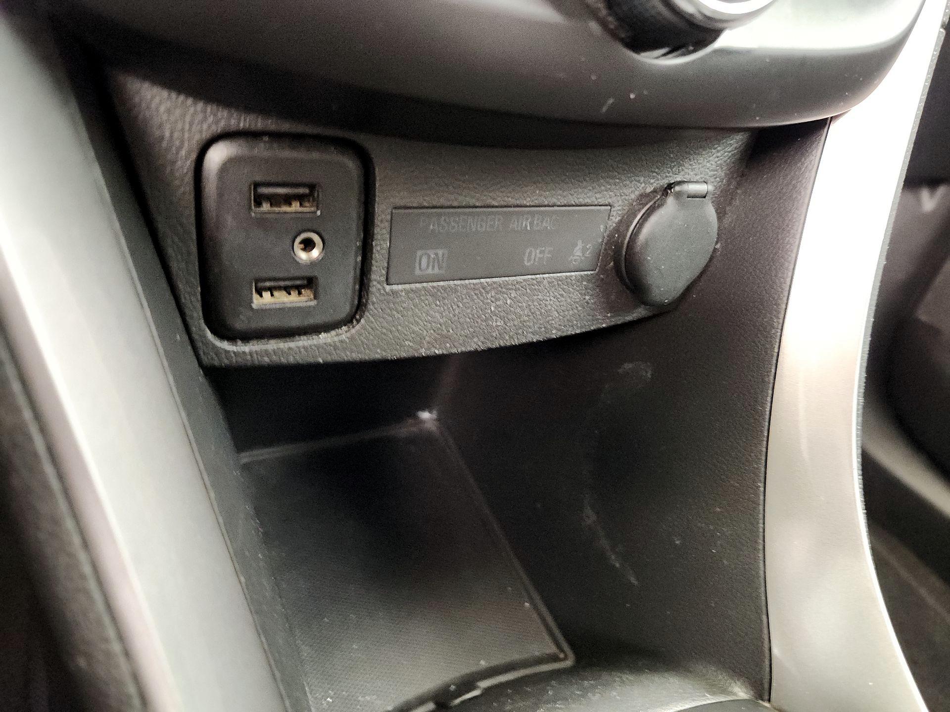 Thumbnail: 2021 Chevrolet Trax - 18
