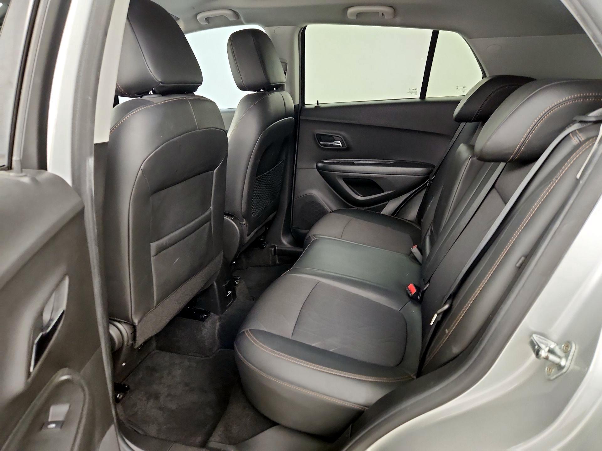Thumbnail: 2021 Chevrolet Trax - 19