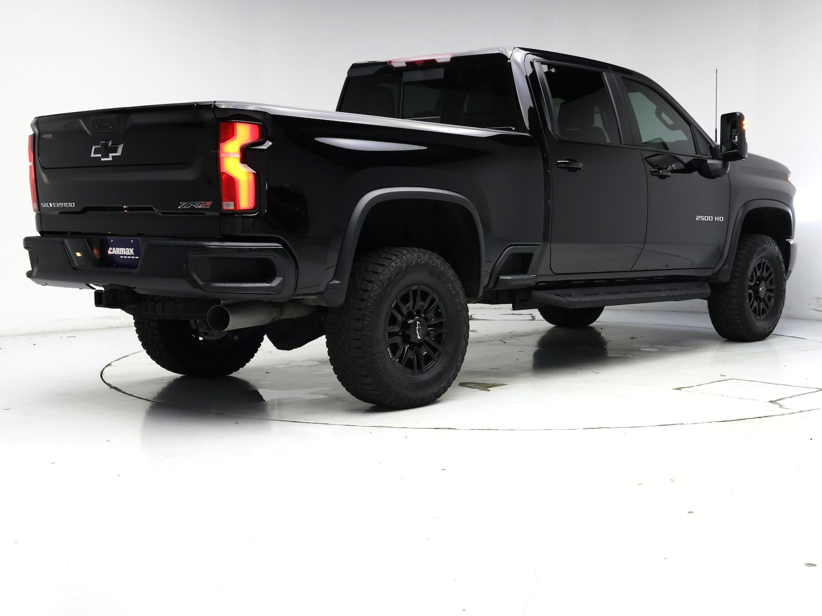 2025 Chevrolet Silverado 2500HD ZR2 - Photo 9