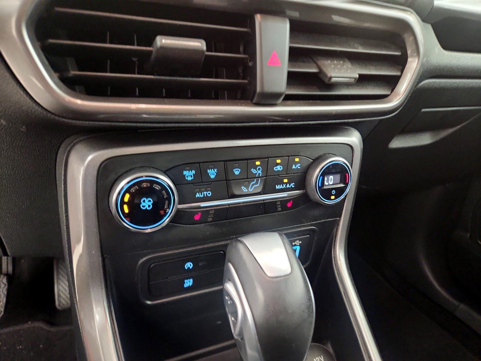 Thumbnail: 2019 Ford EcoSport - 16