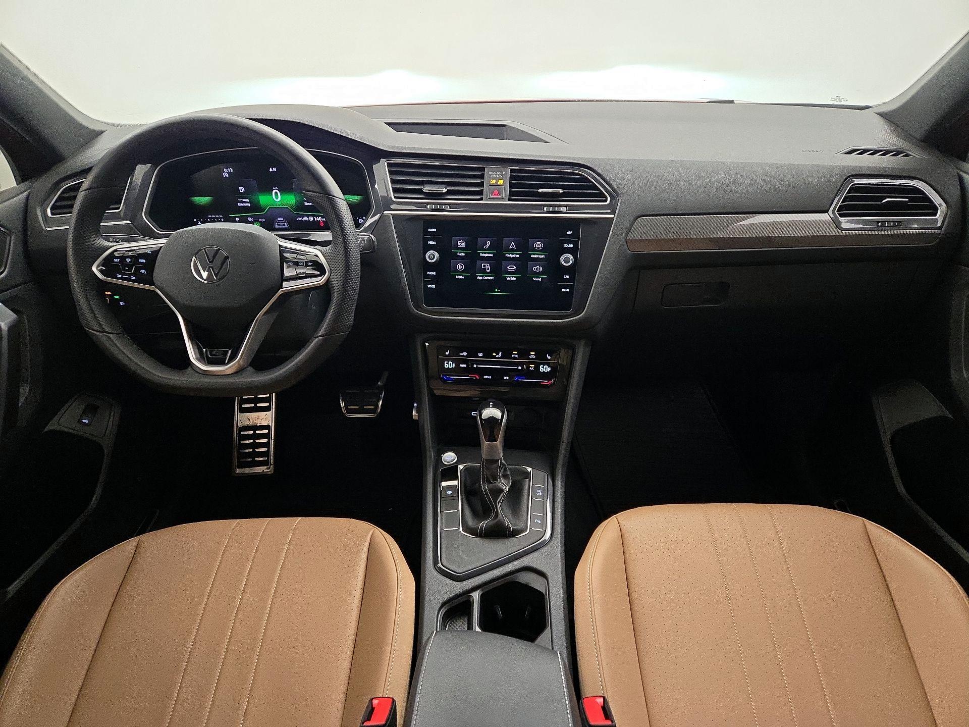 Thumbnail: 2024 Volkswagen Tiguan - 9