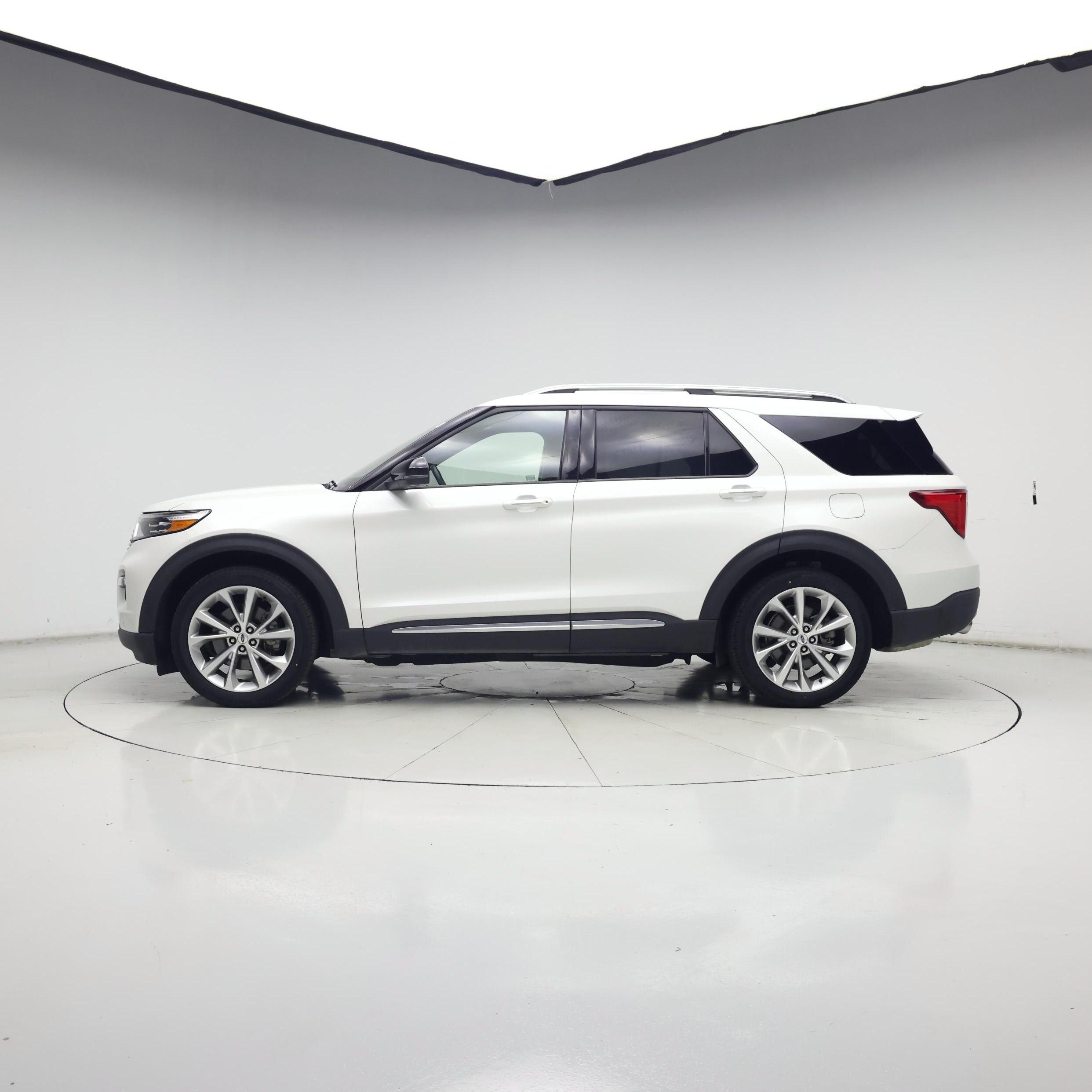 Thumbnail: 2023 Ford Explorer - 3