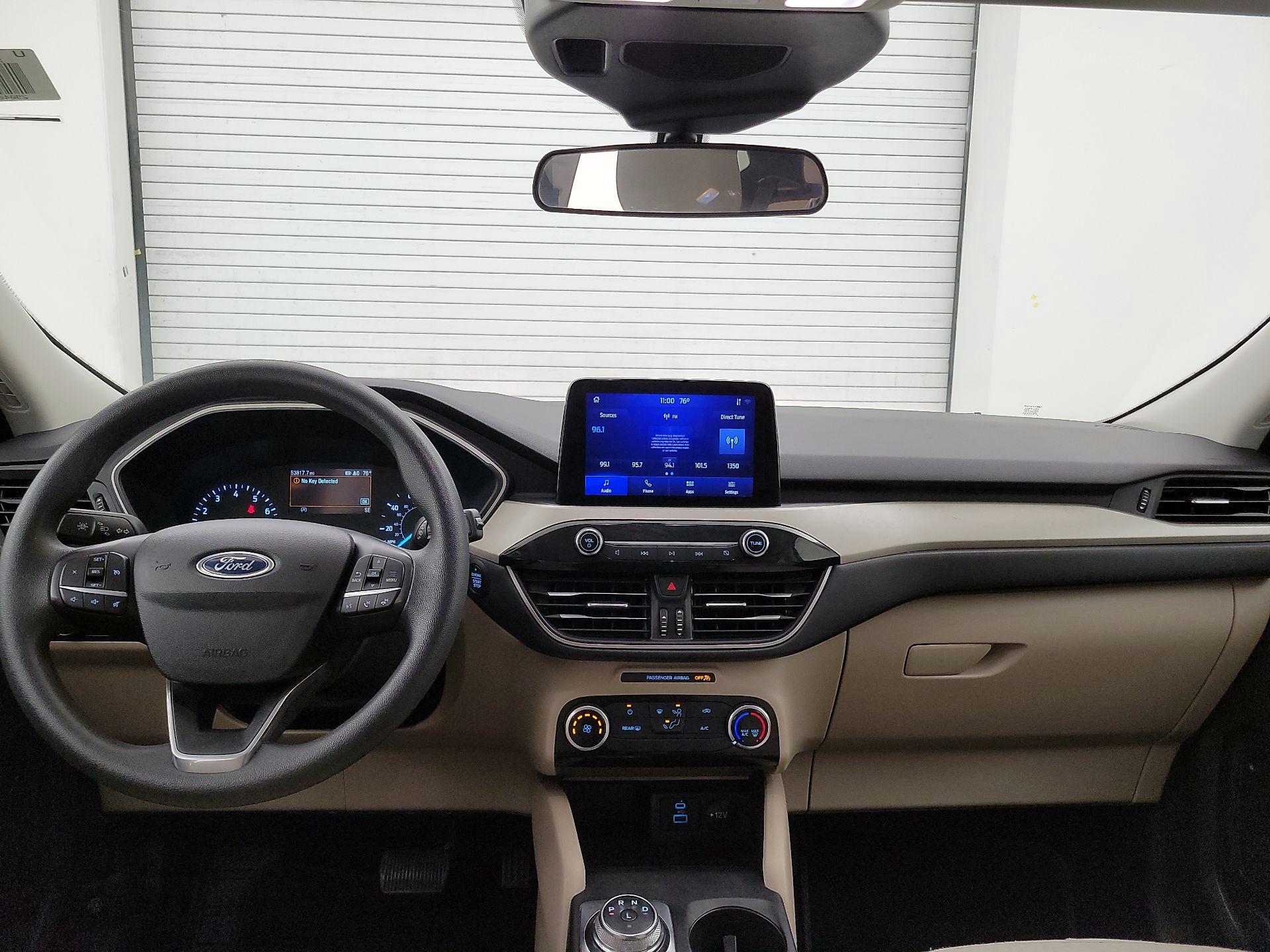 Thumbnail: 2022 Ford Escape - 9