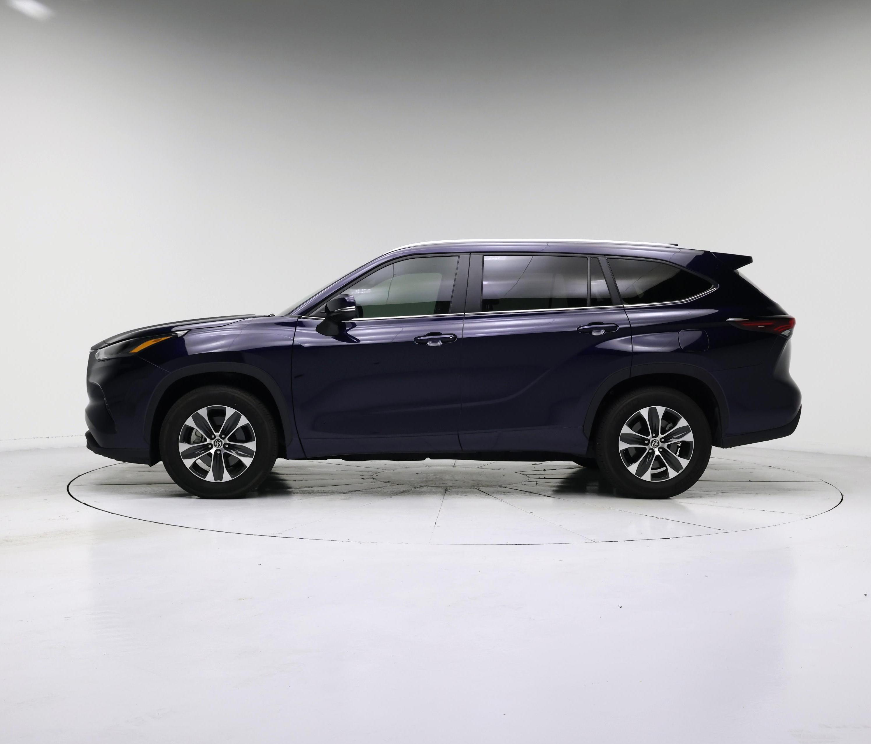 Thumbnail: 2025 Toyota Highlander - 3