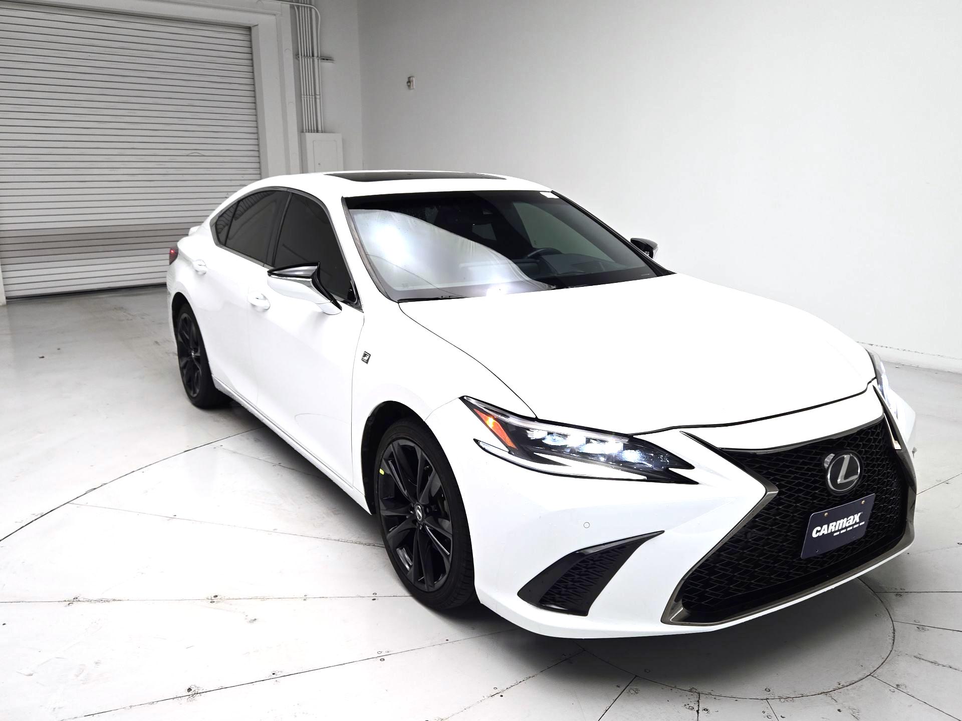 Thumbnail: 2022 Lexus ES - 1