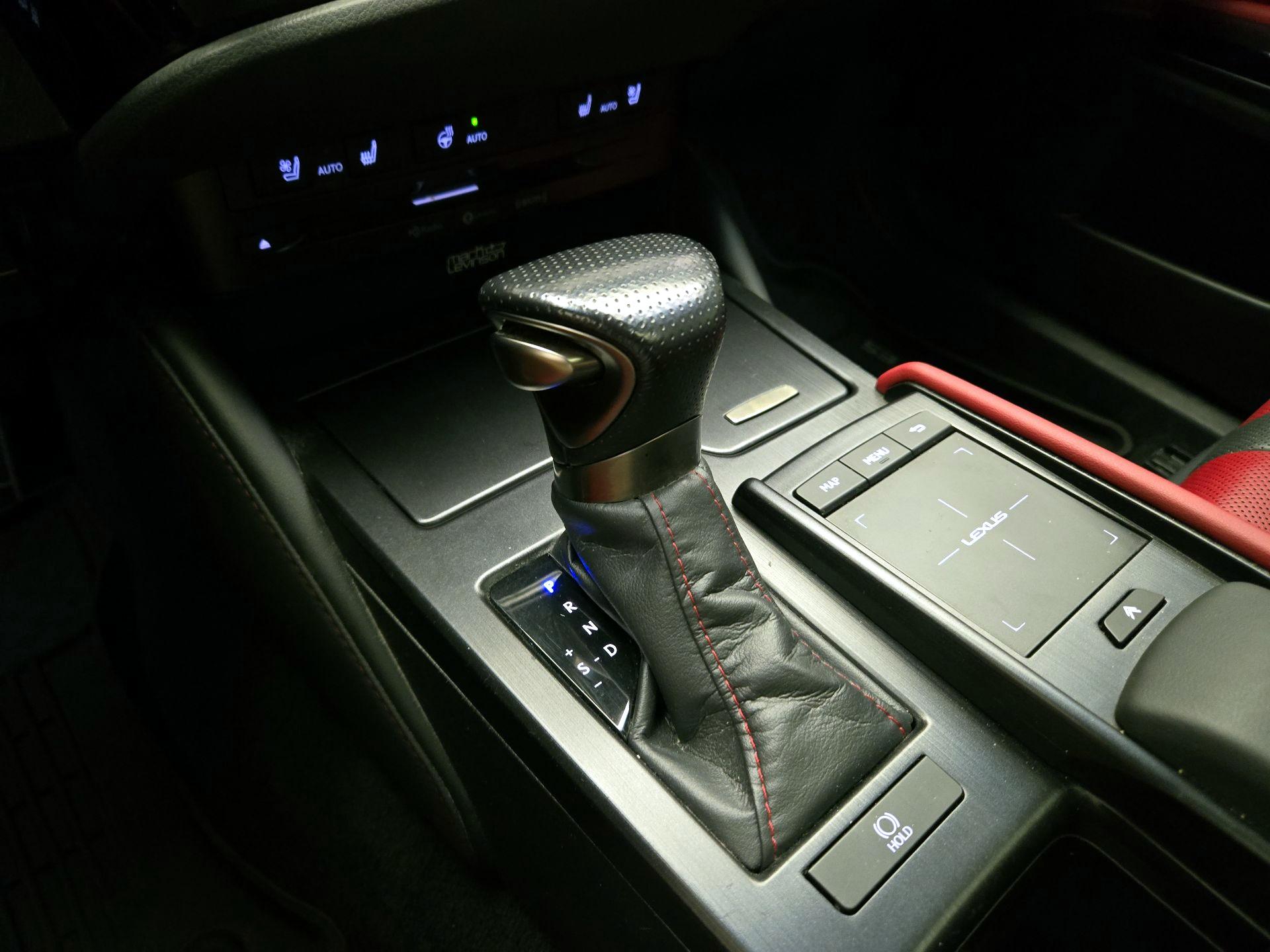 Thumbnail: 2022 Lexus ES - 16